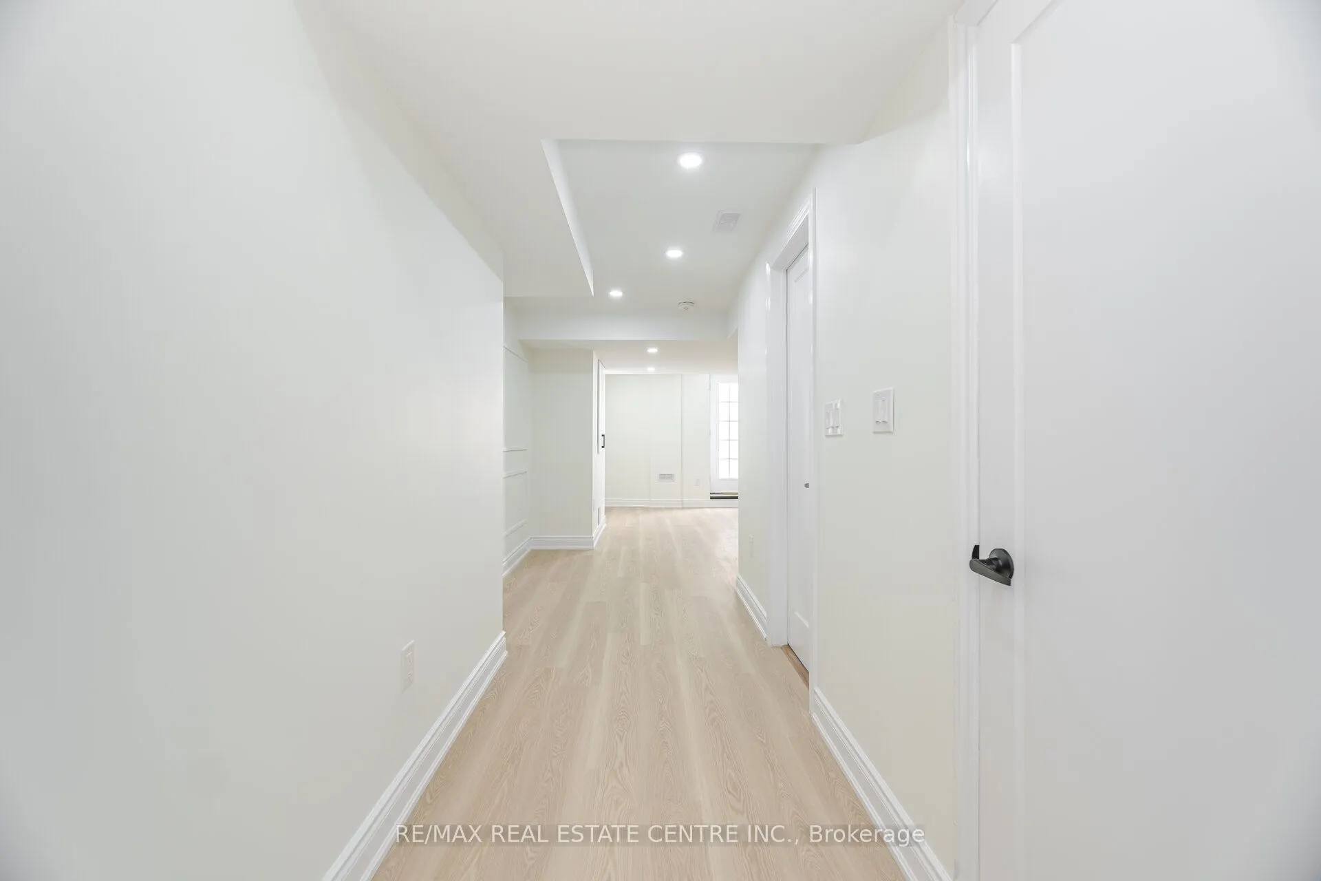 351 Greenless Circle, #Lower