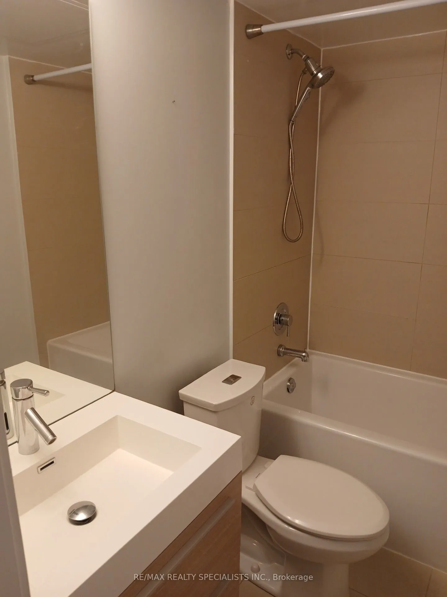 8 Fieldway Road, #506