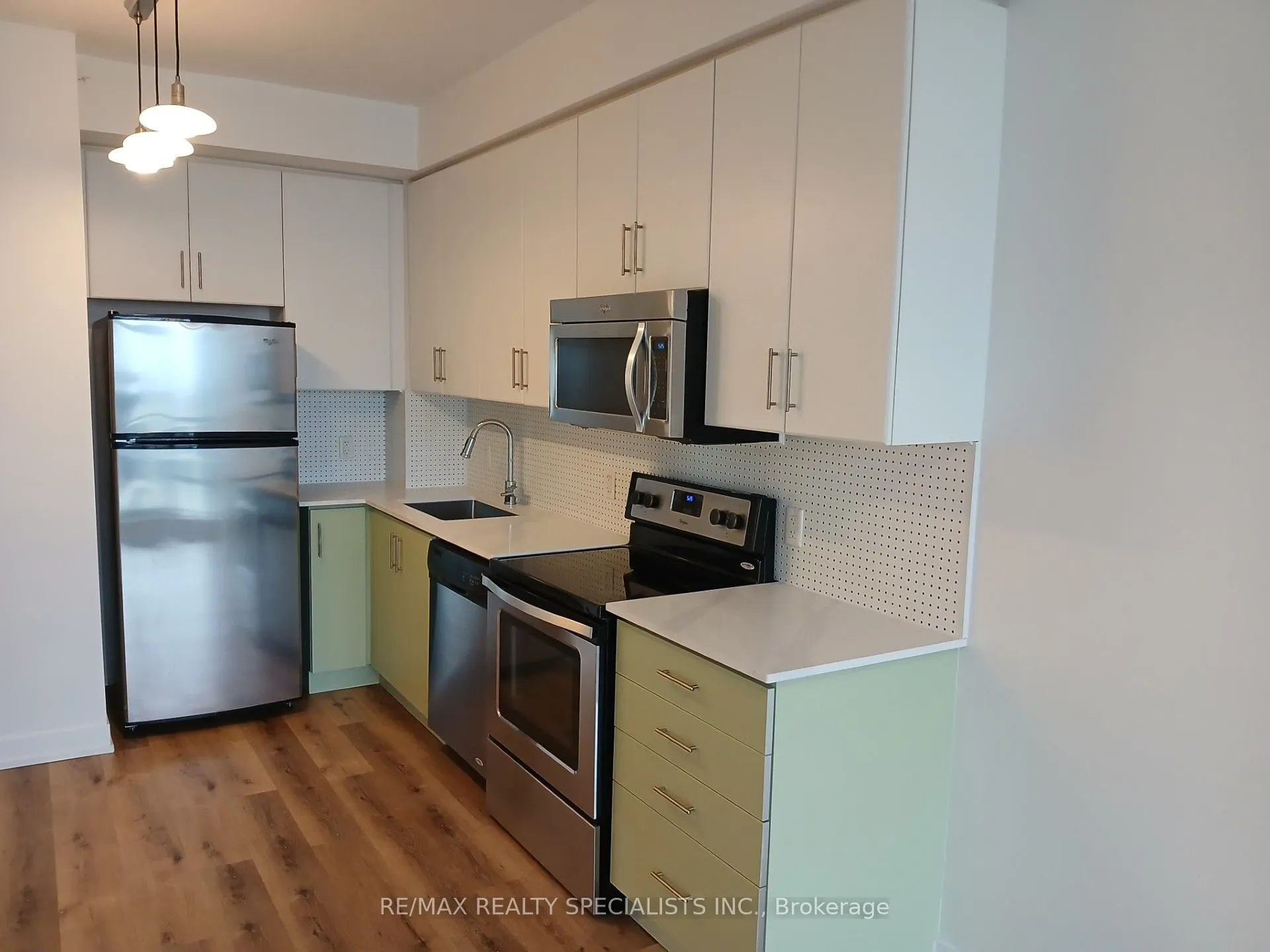 8 Fieldway Road, #506