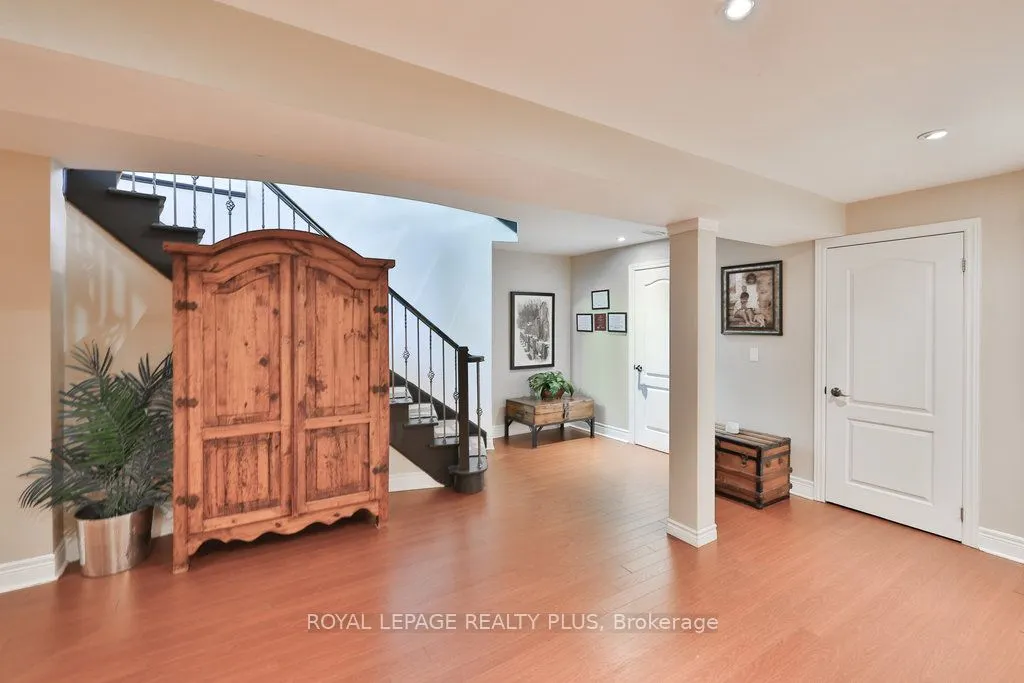 3321 Springflower Way