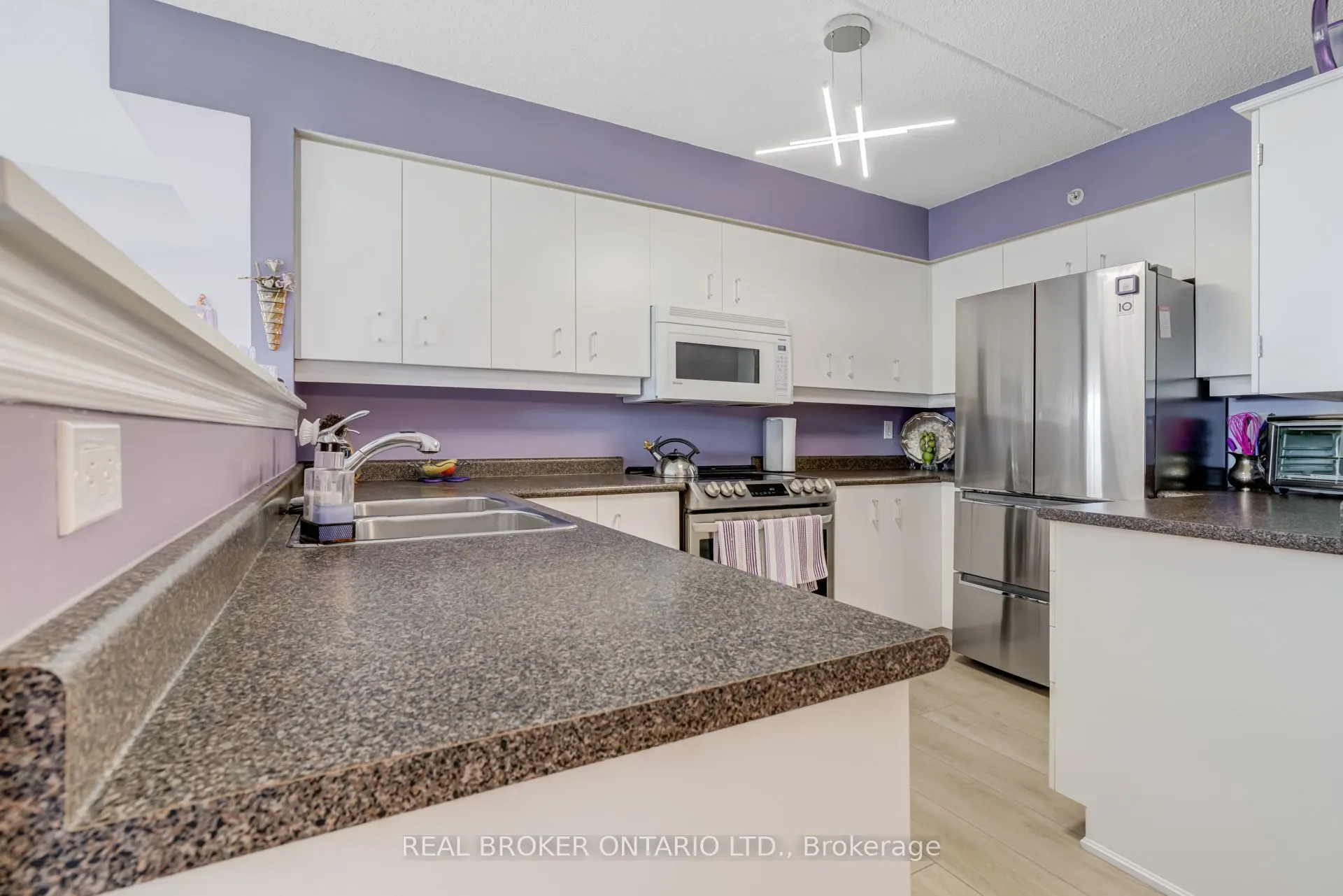1460 Bishops Gate, #313