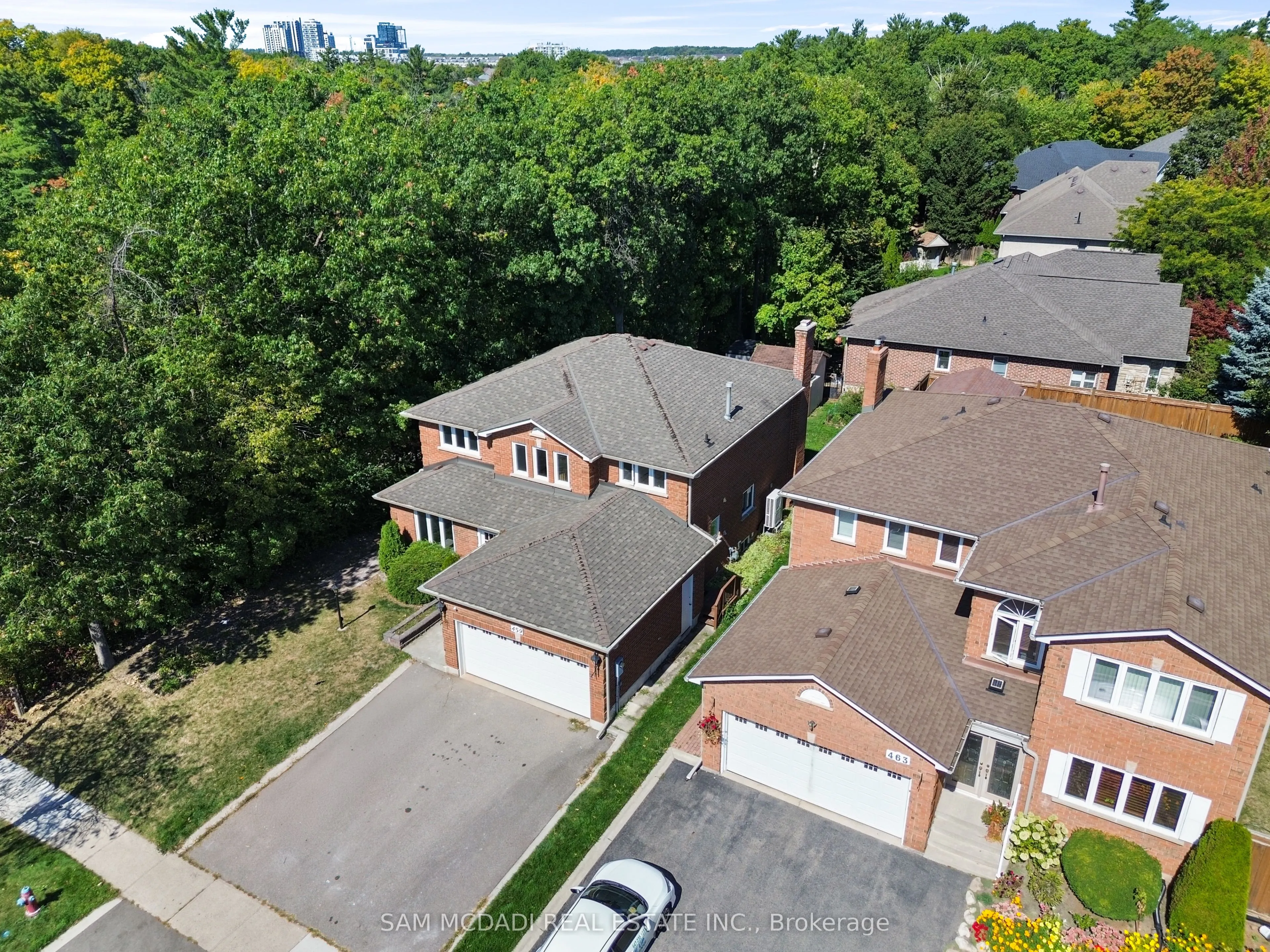 459 Glenashton Drive