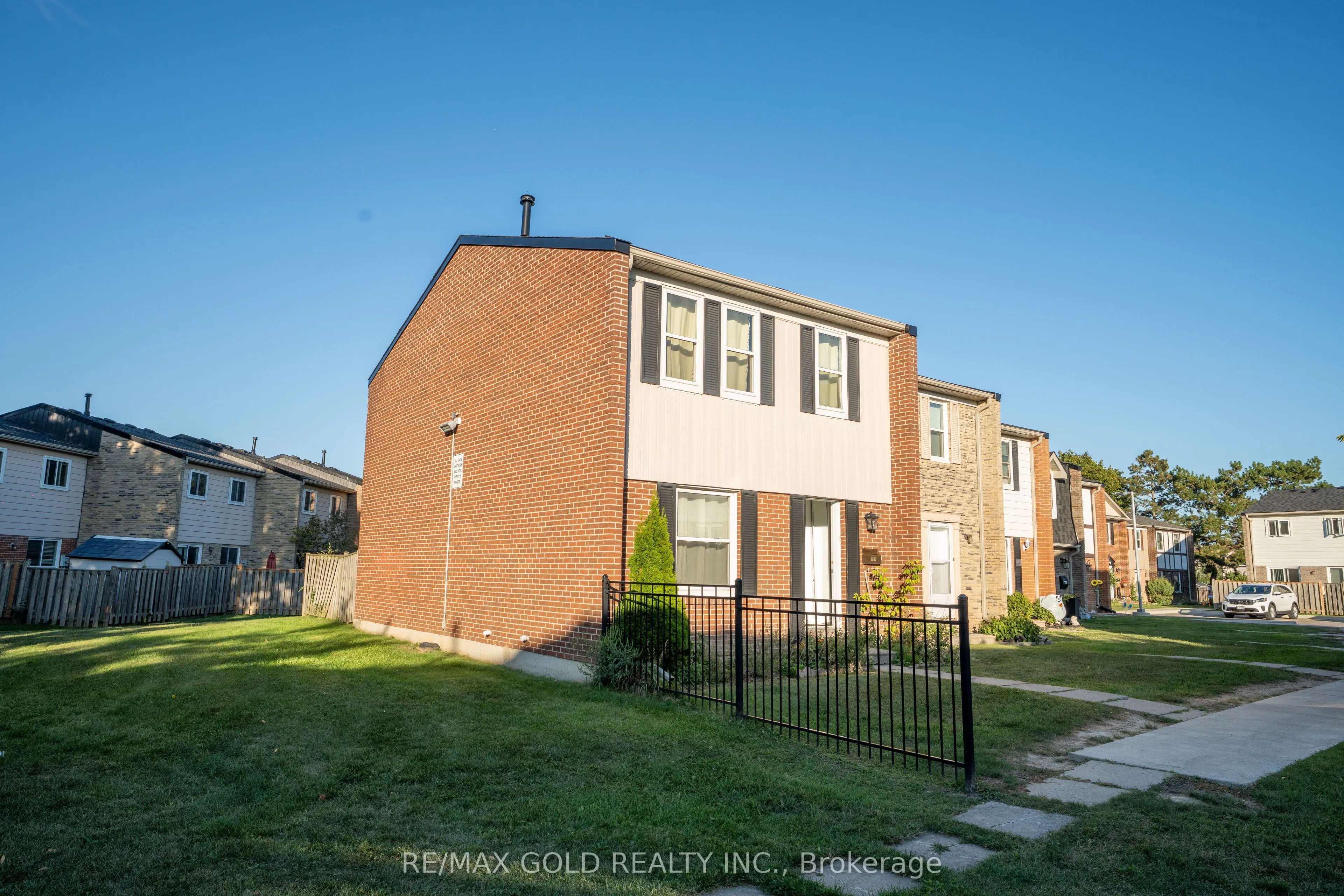 900 Central Park Drive, #107