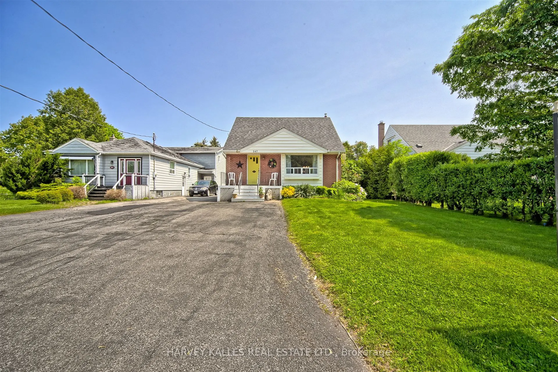 247 Jennings Crescent