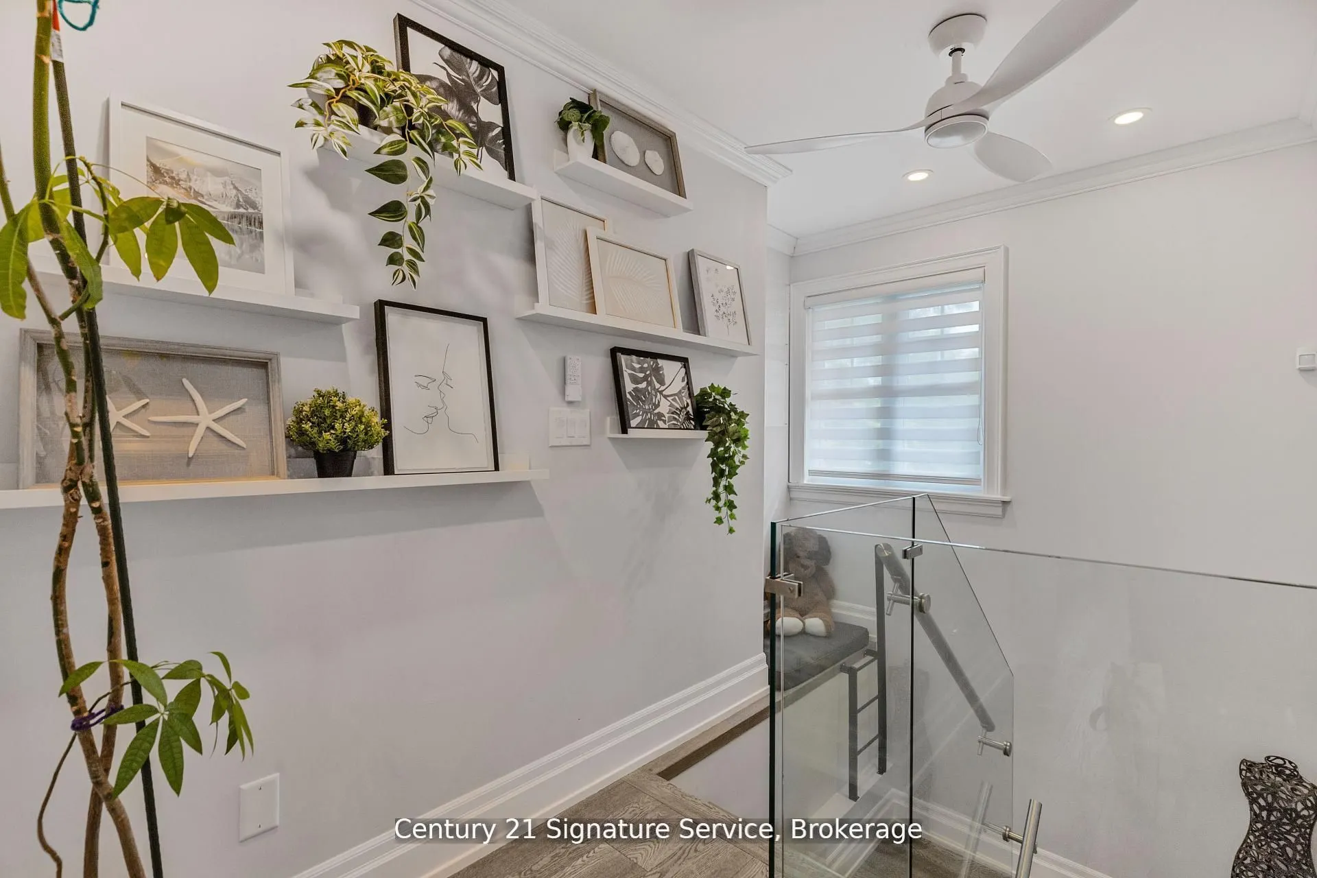 33 McIntosh Avenue