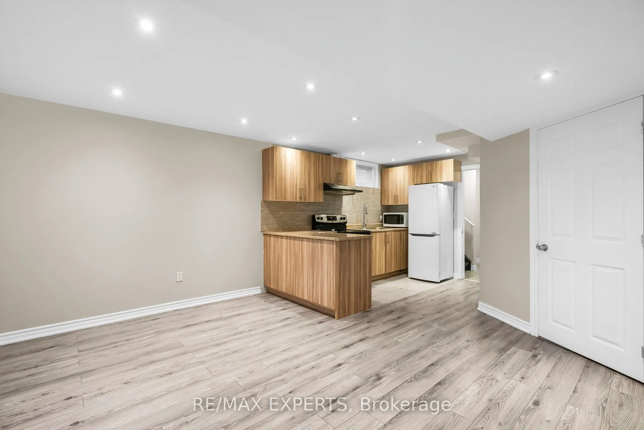 25 Waterville Way