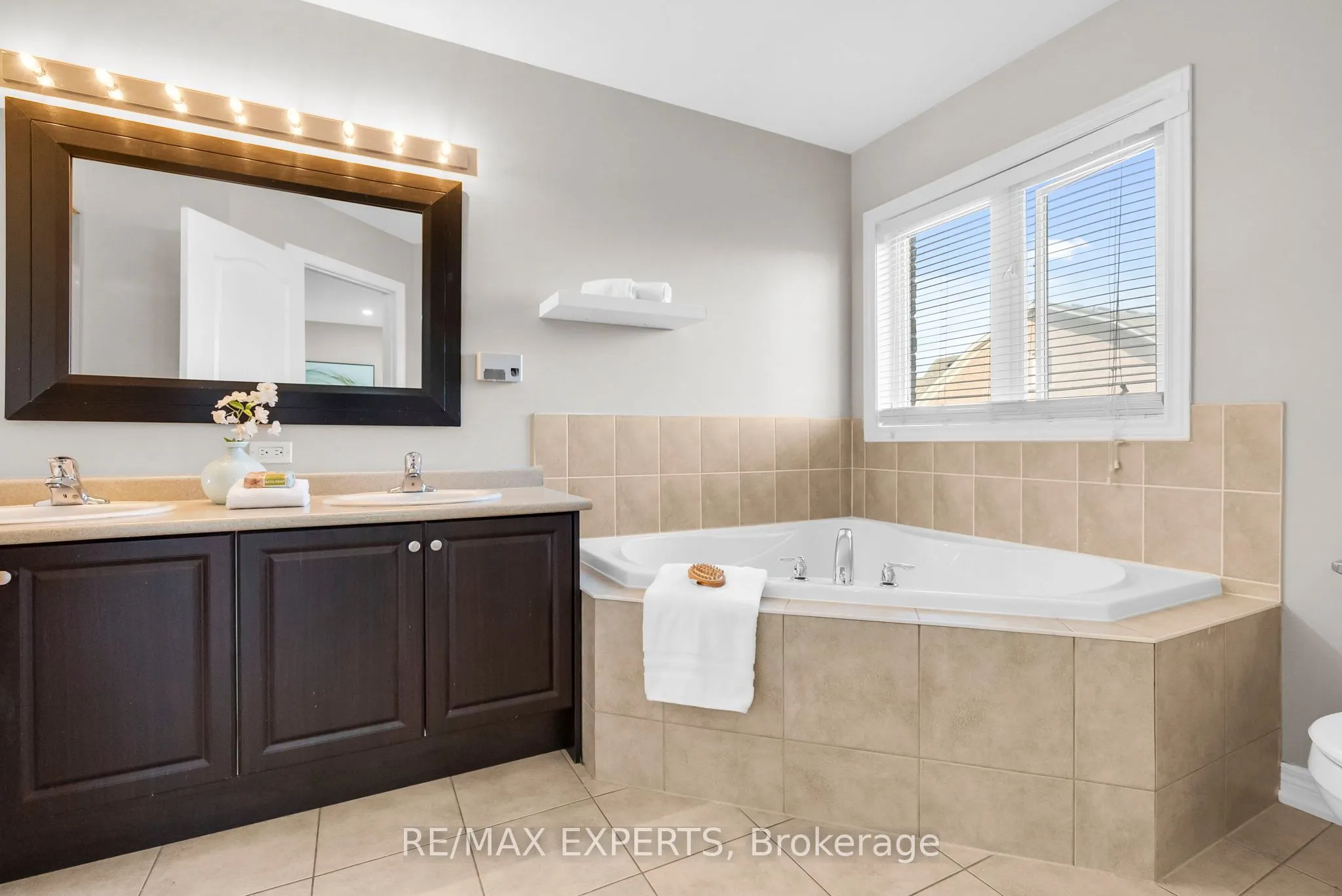 25 Waterville Way