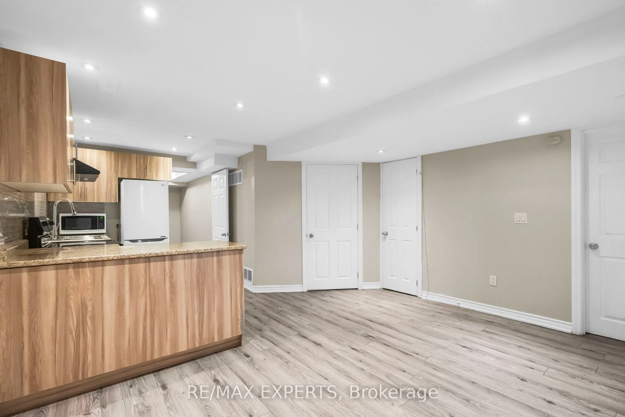 25 Waterville Way
