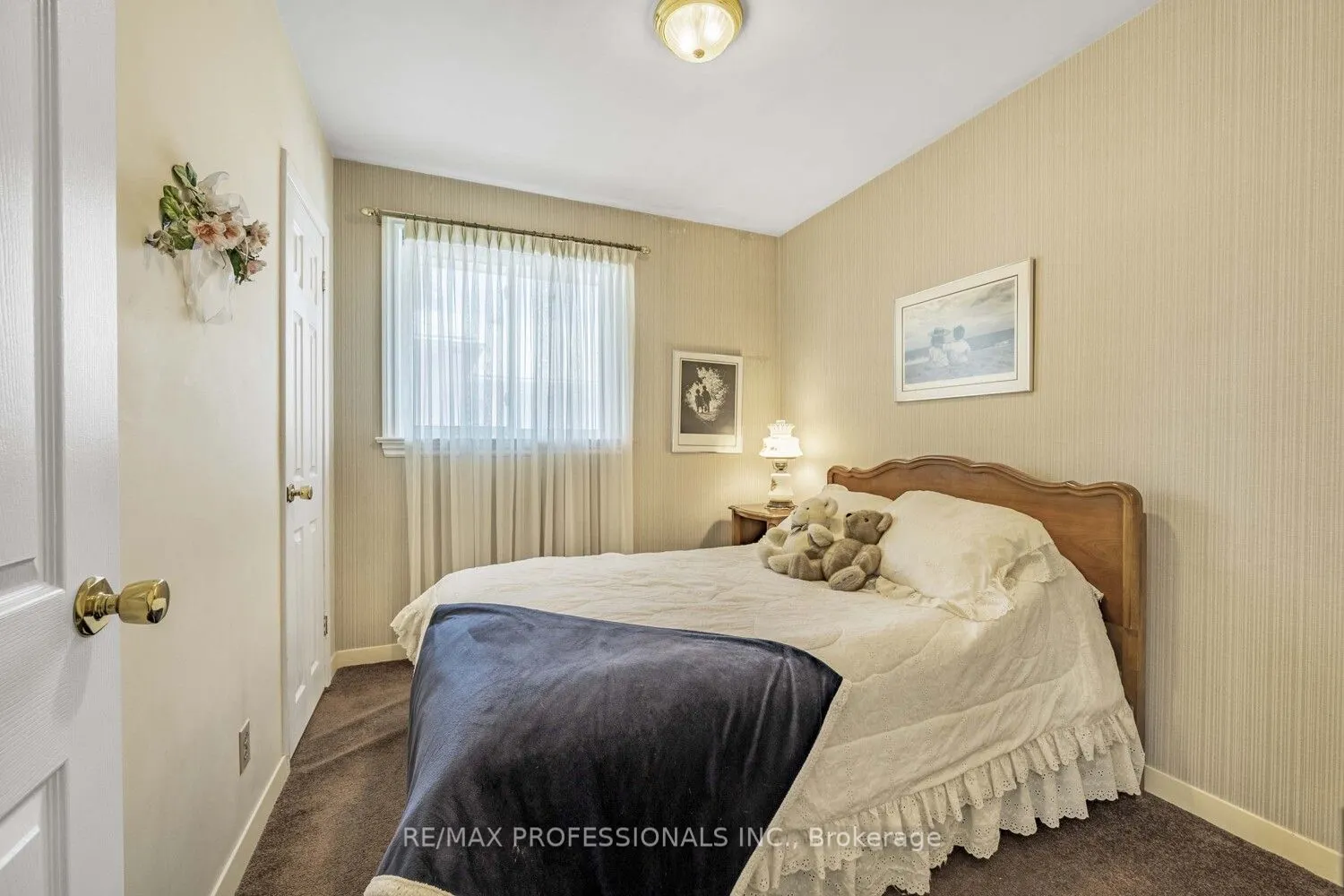 6 Joshua Avenue