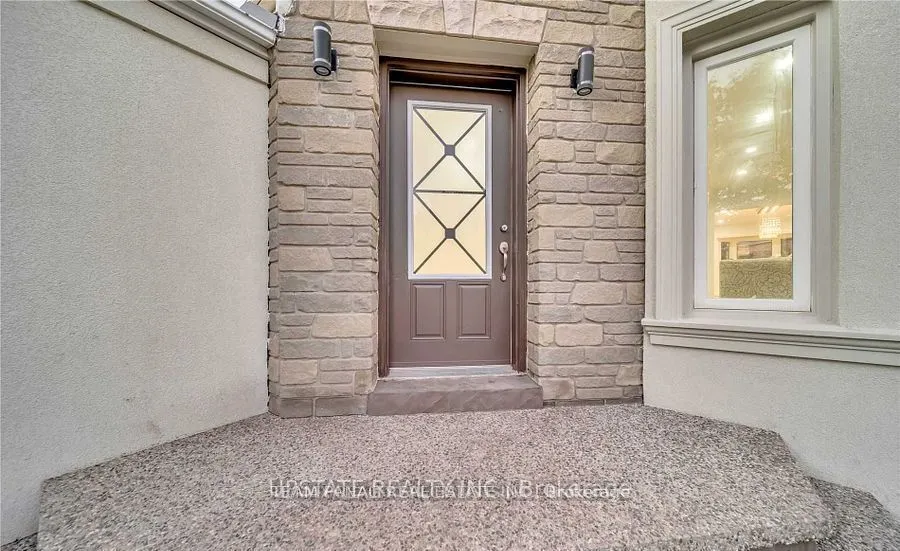 70 Pleasant Valley Place