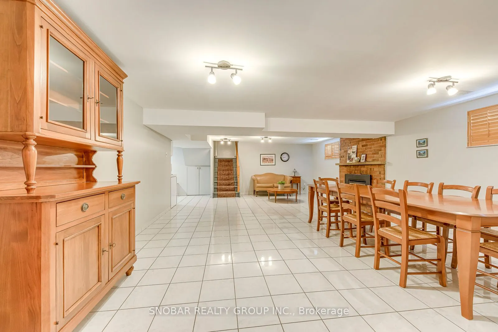 6 Sunvale Drive