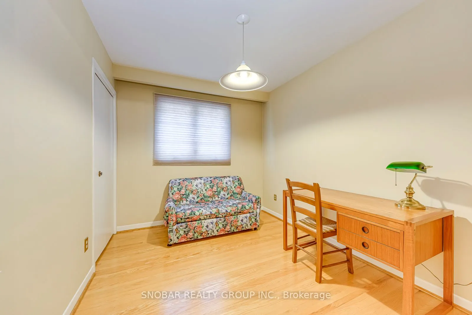 6 Sunvale Drive