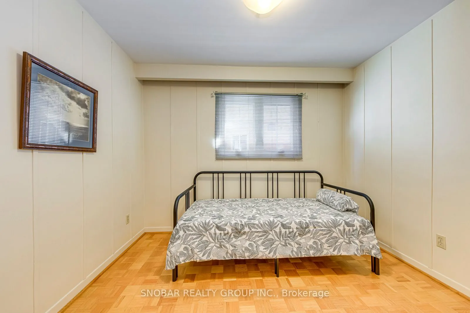 6 Sunvale Drive