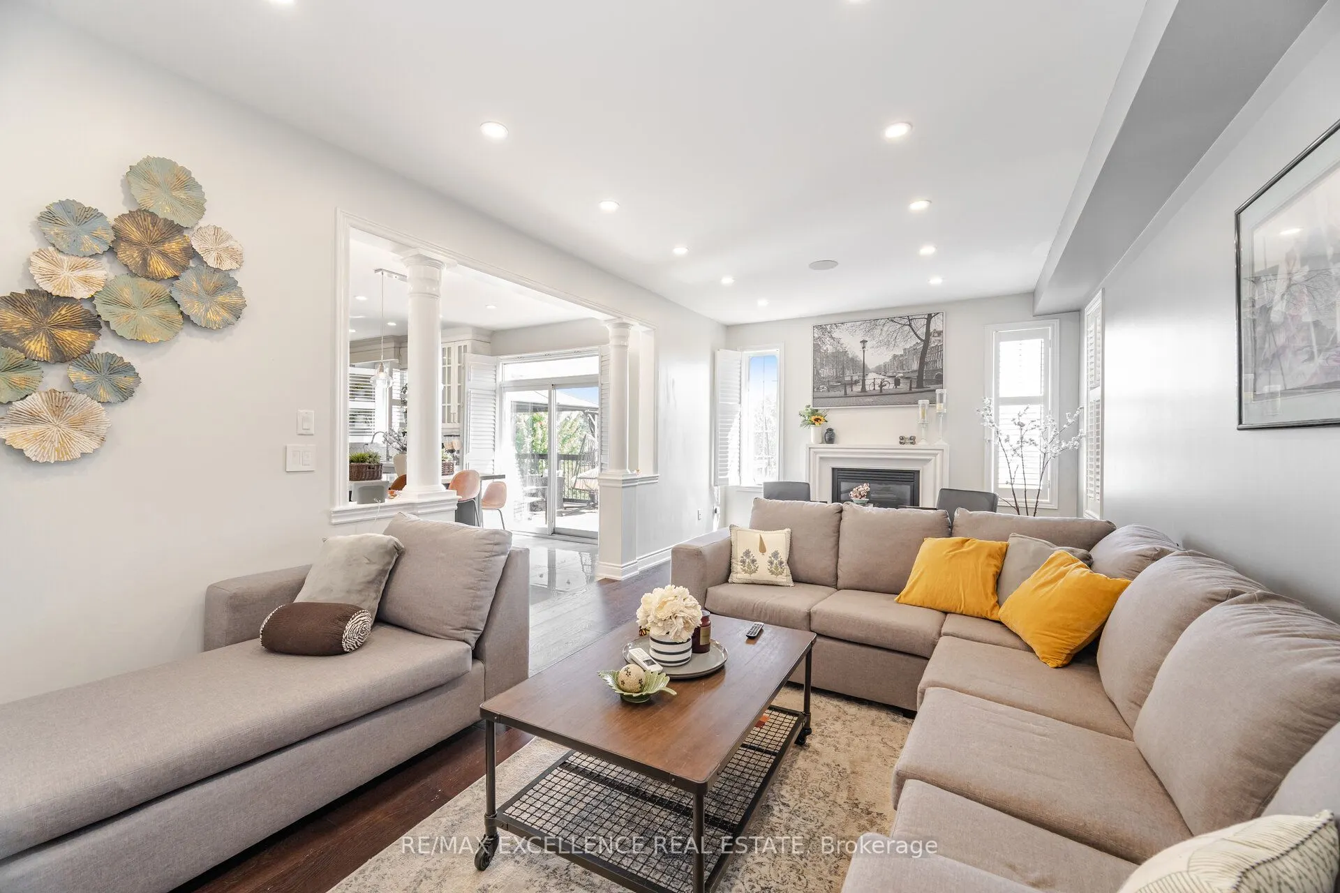 73 Gardenbrooke Trail