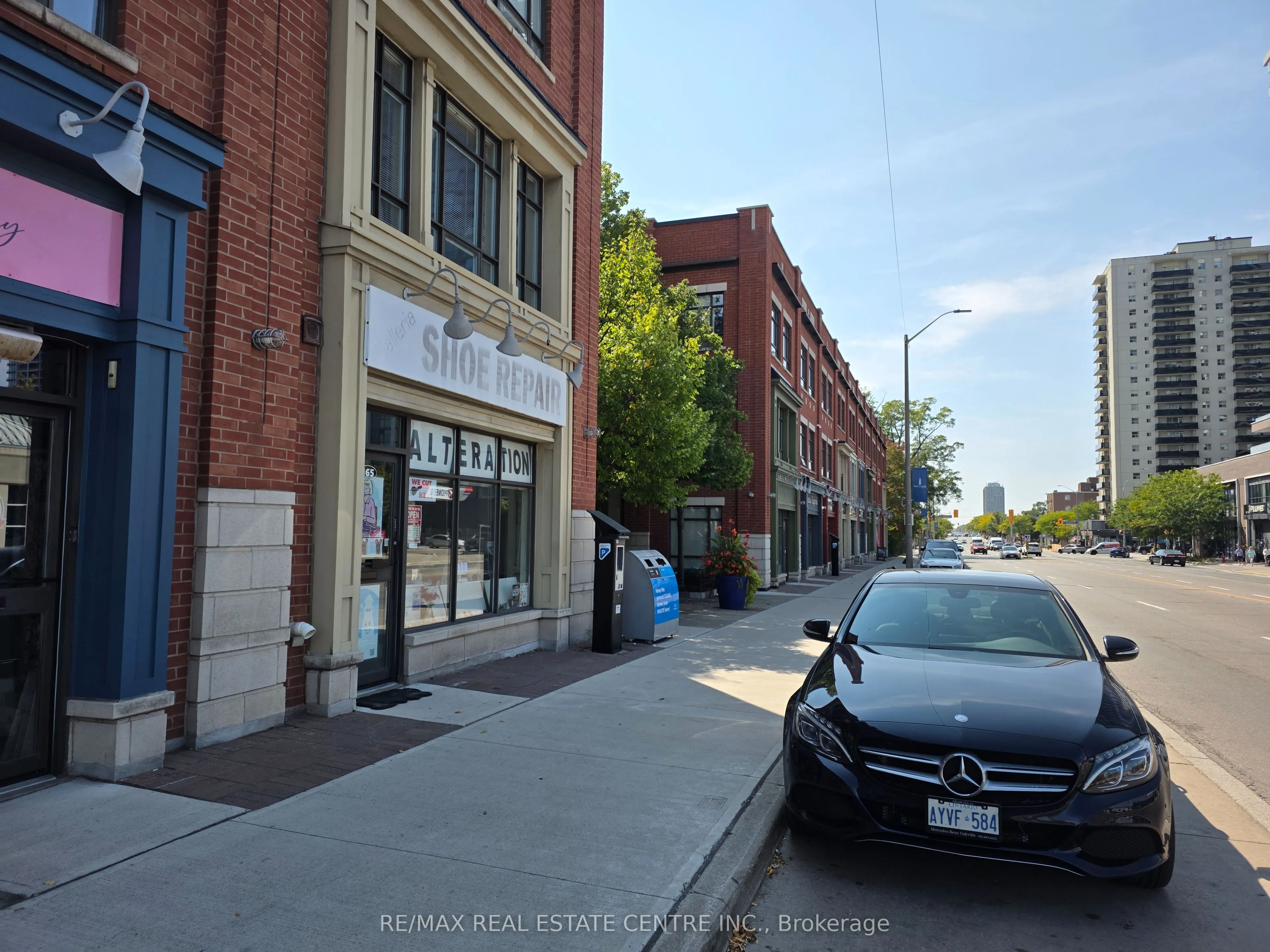 165 Lakeshore Road E