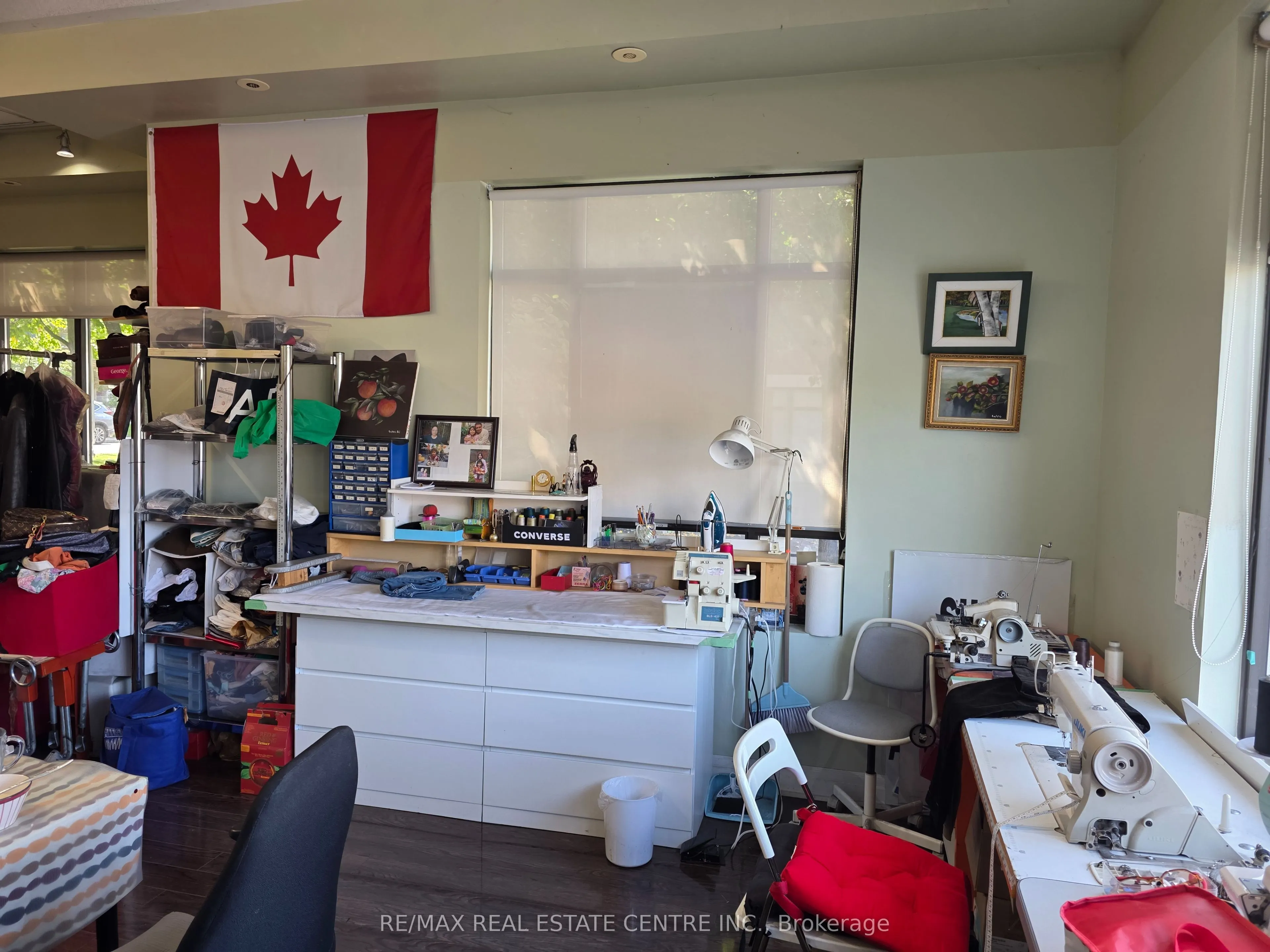 165 Lakeshore Road E