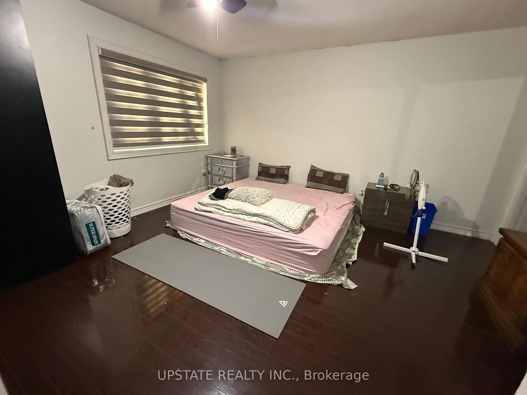 52 Sweet Clover Crescent N