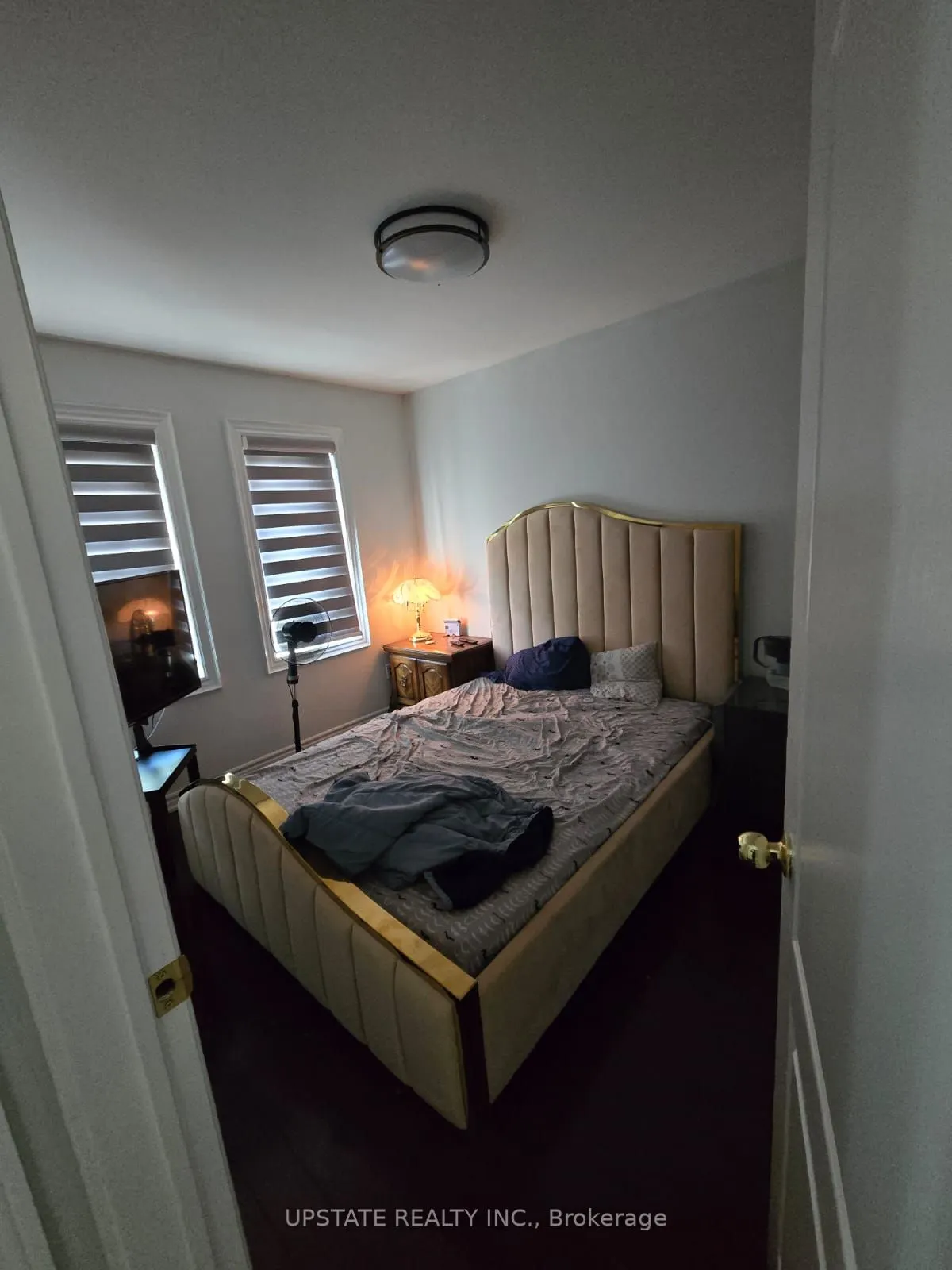 52 Sweet Clover Crescent N