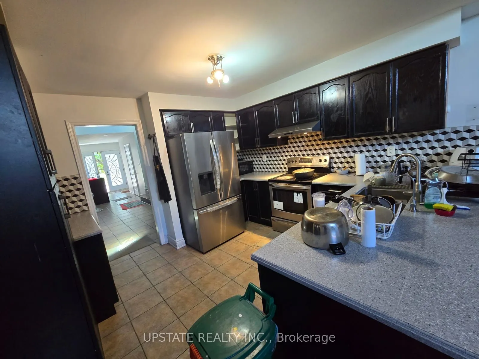 52 Sweet Clover Crescent N