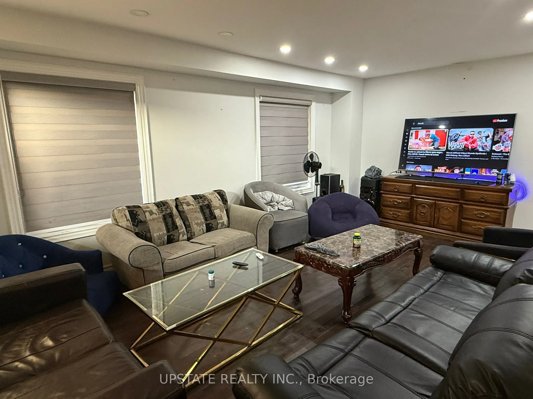 52 Sweet Clover Crescent N