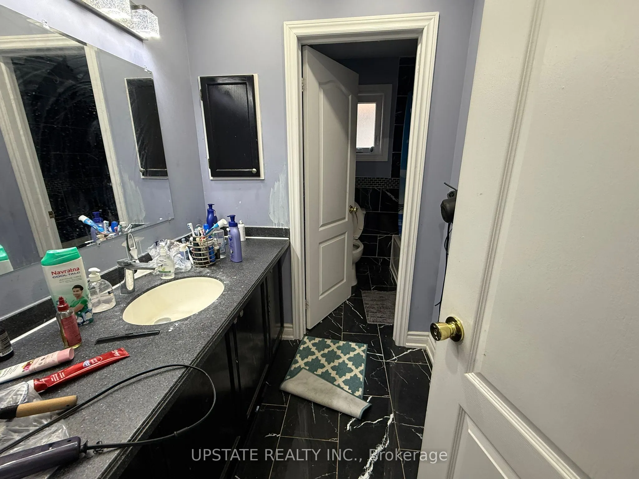 52 Sweet Clover Crescent N