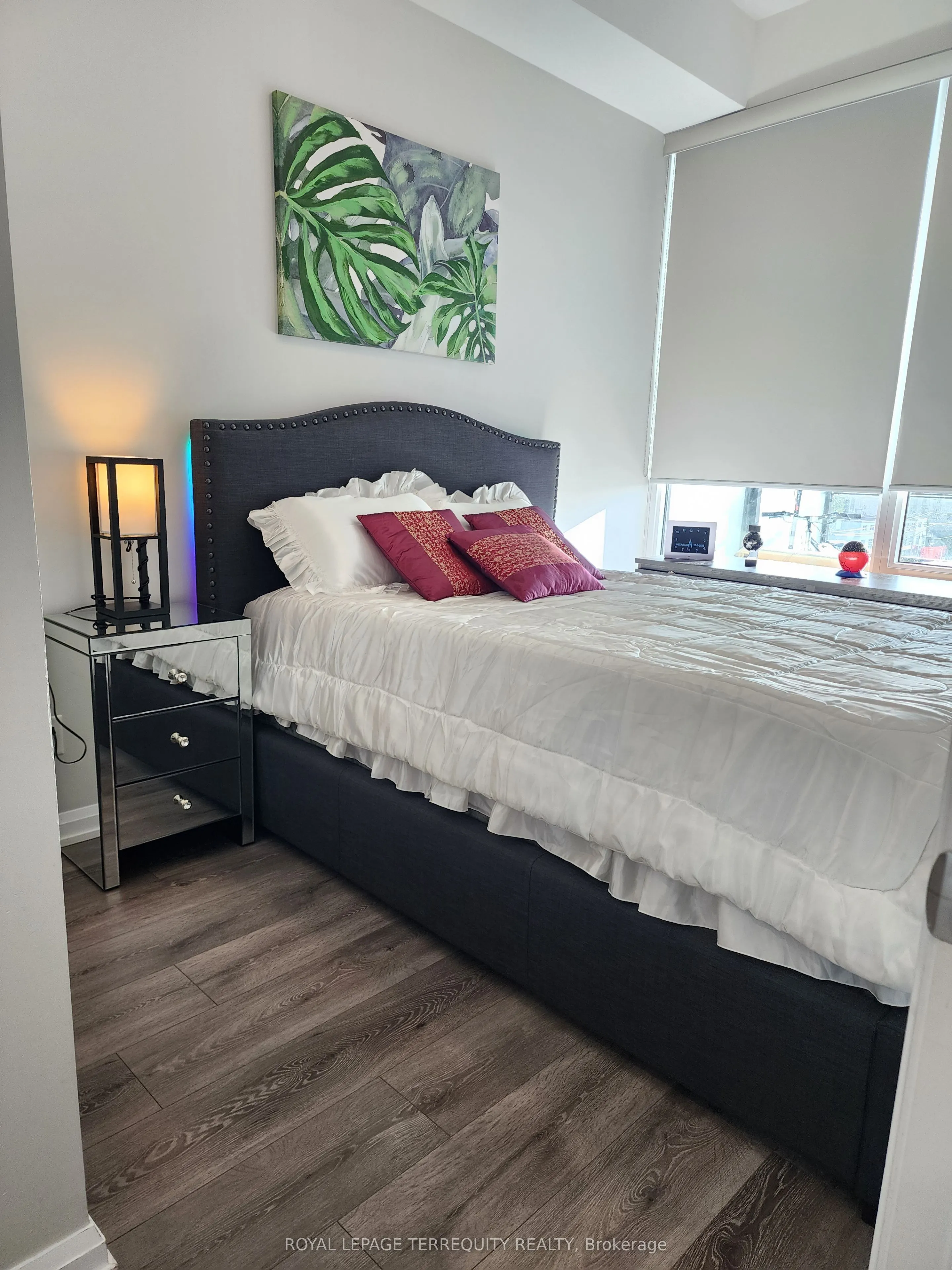 4208 Dundas Street, #610
