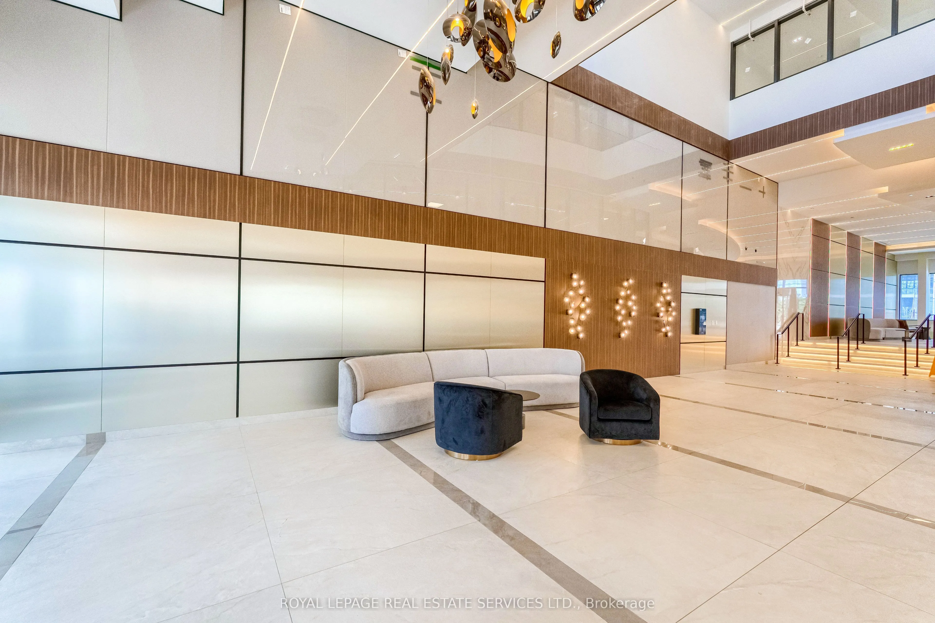 5105 Hurontario Street, #502