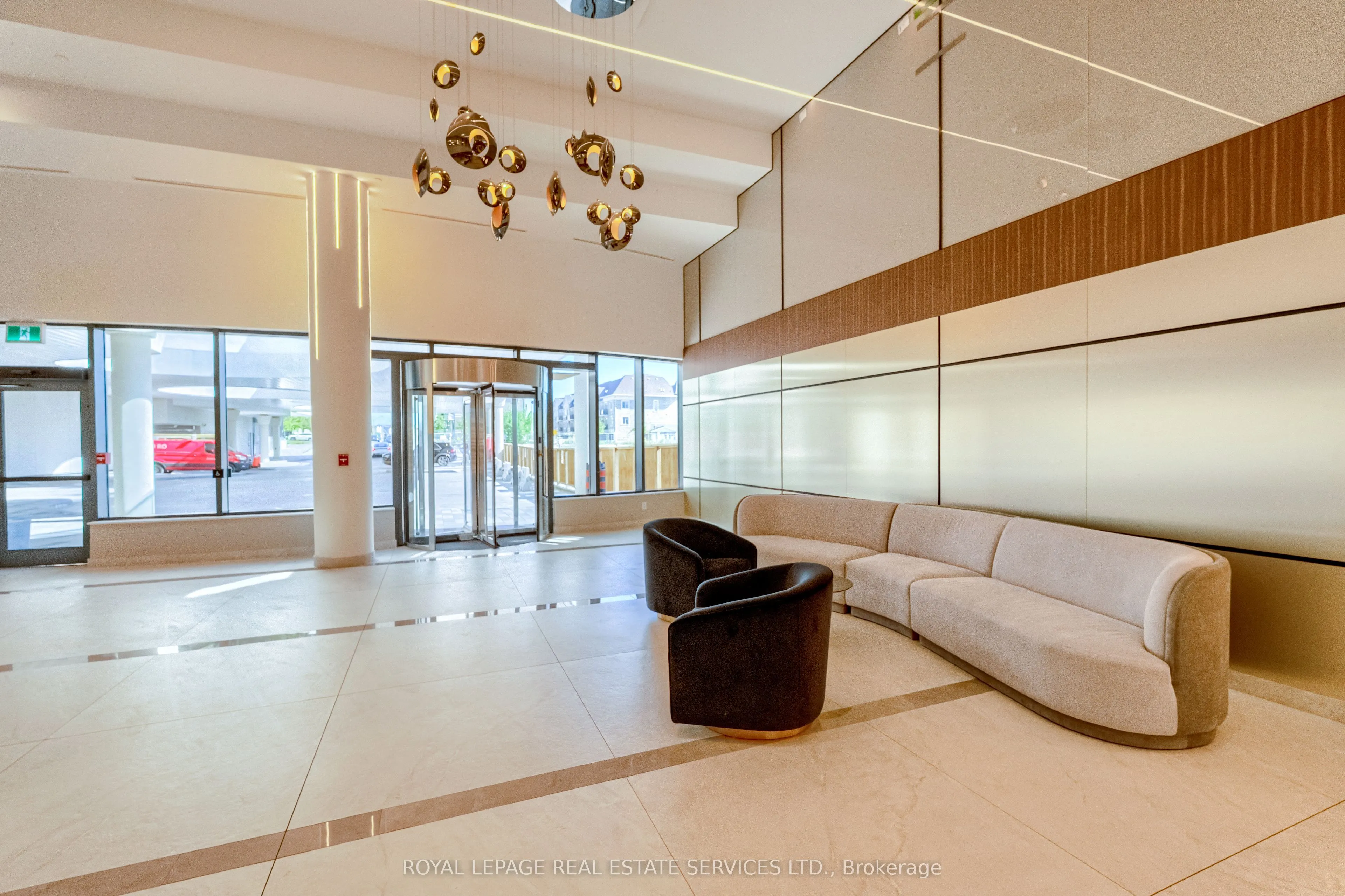 5105 Hurontario Street, #502