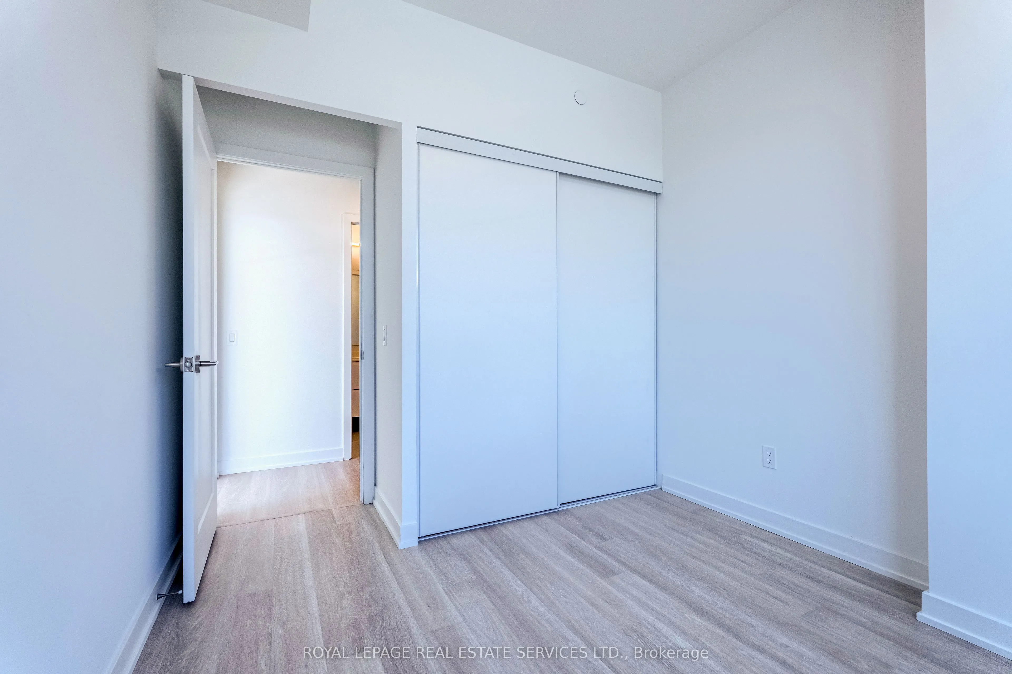 5105 Hurontario Street, #502