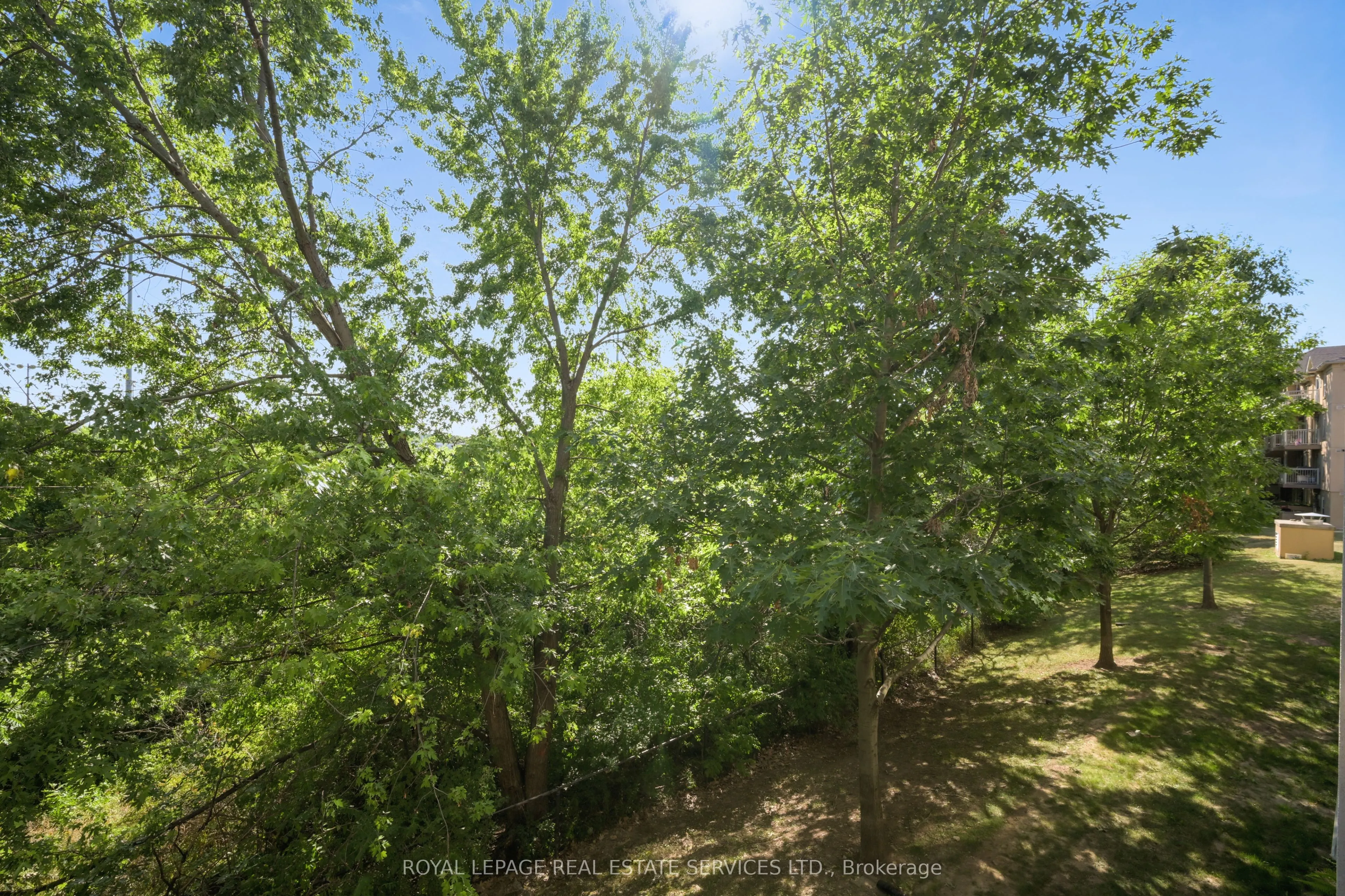 1450 Bishops Gate, #207