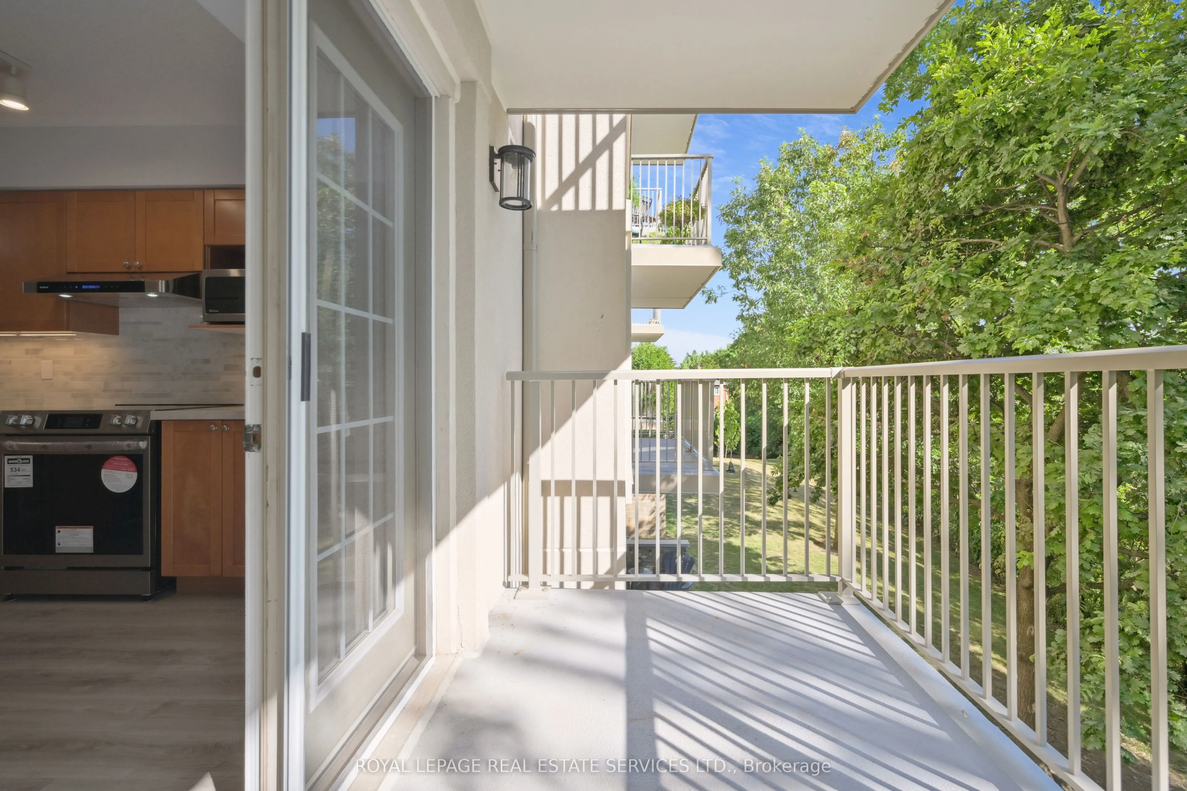 1450 Bishops Gate, #207