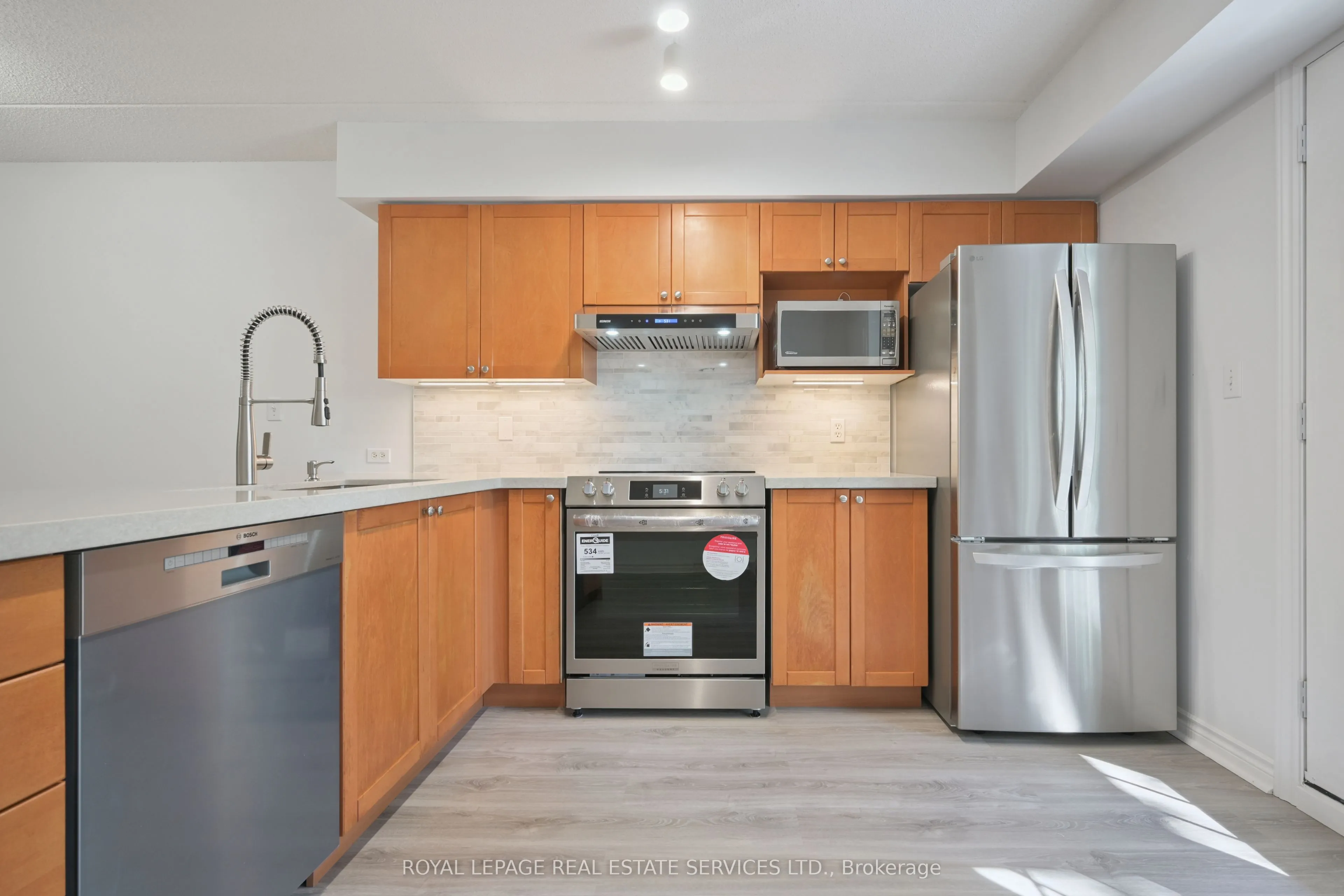 1450 Bishops Gate, #207