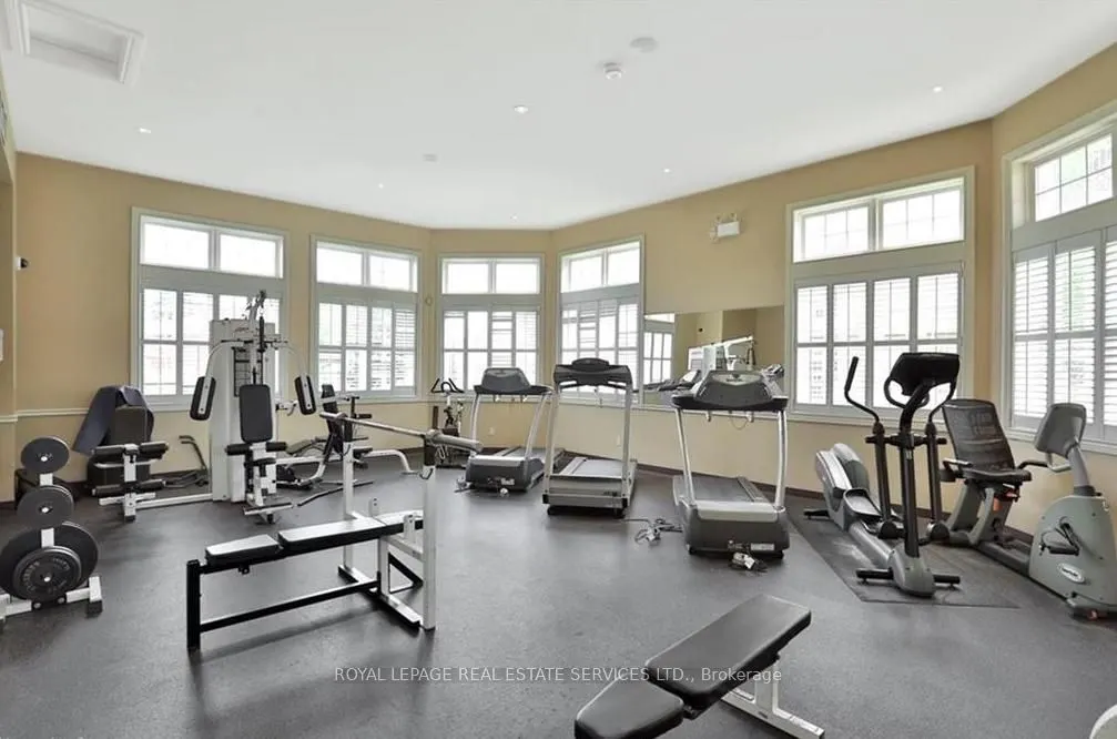 1450 Bishops Gate, #207