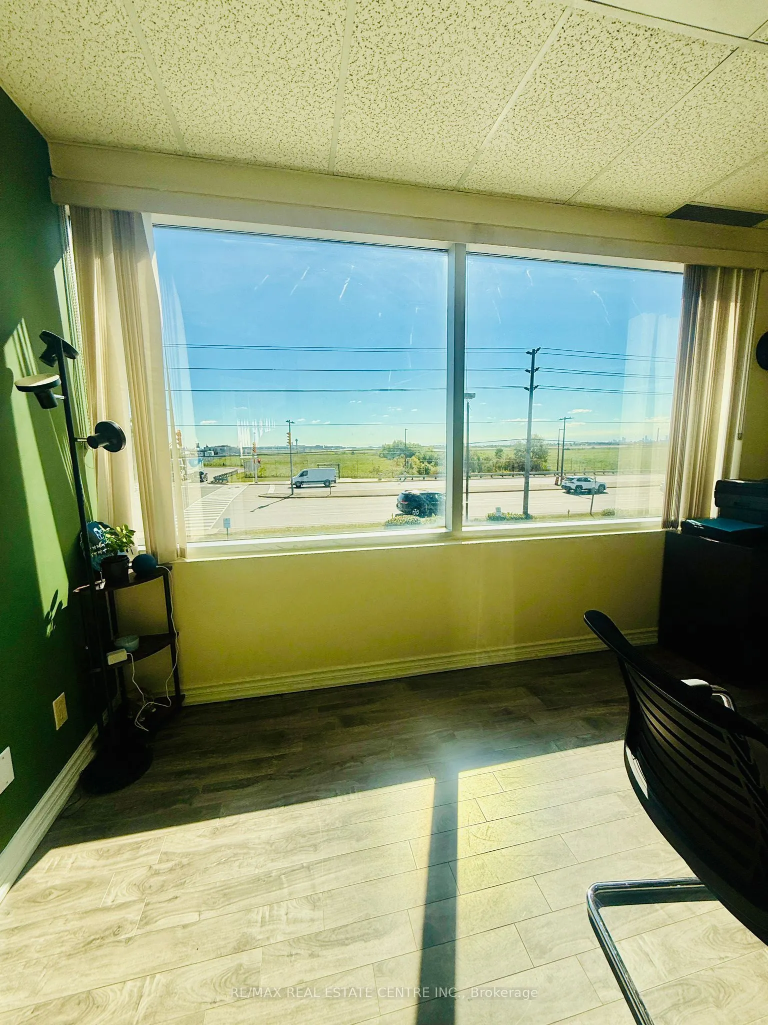 2355 Derry Road E, #15Upper