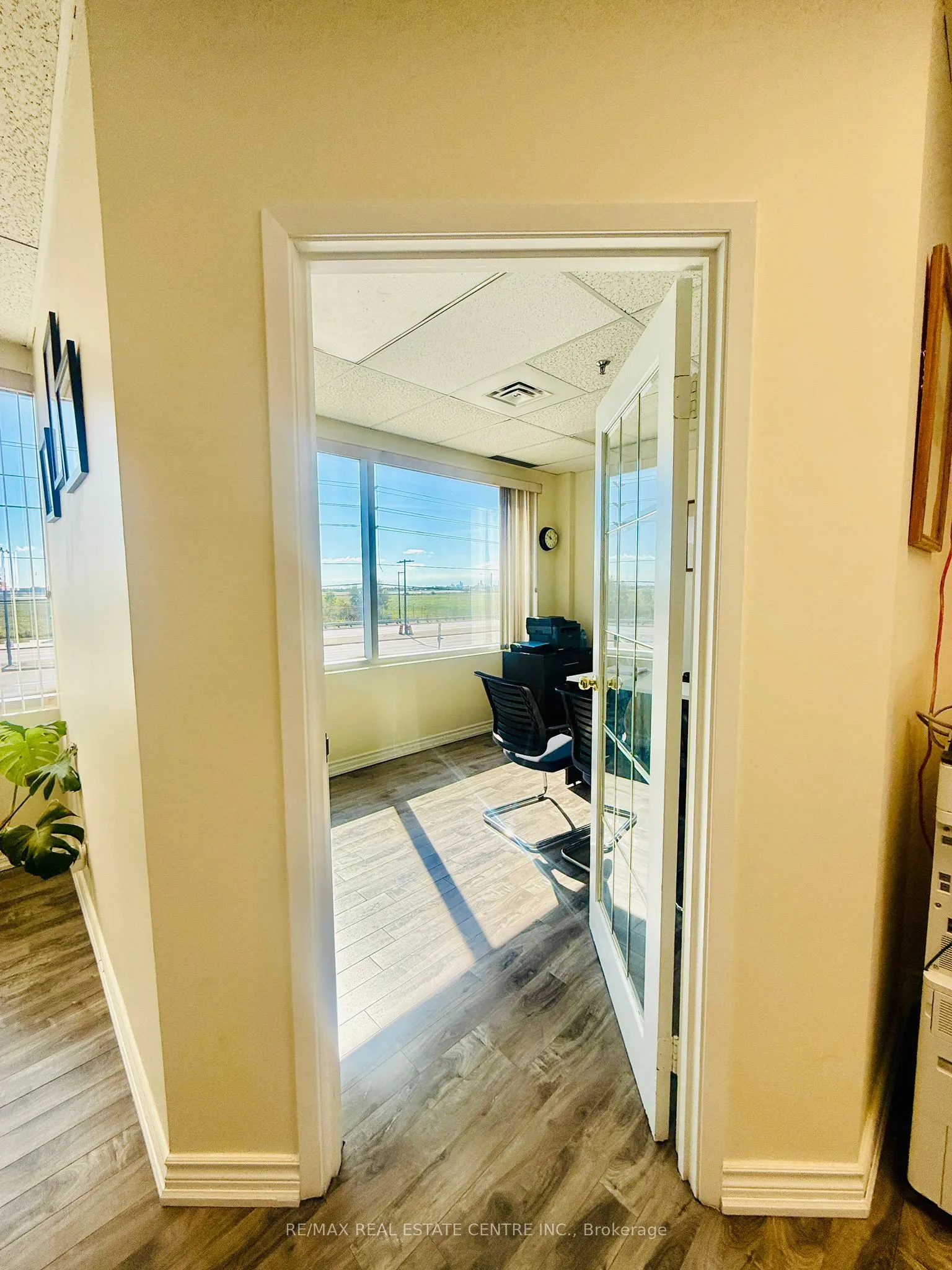 2355 Derry Road E, #15Upper