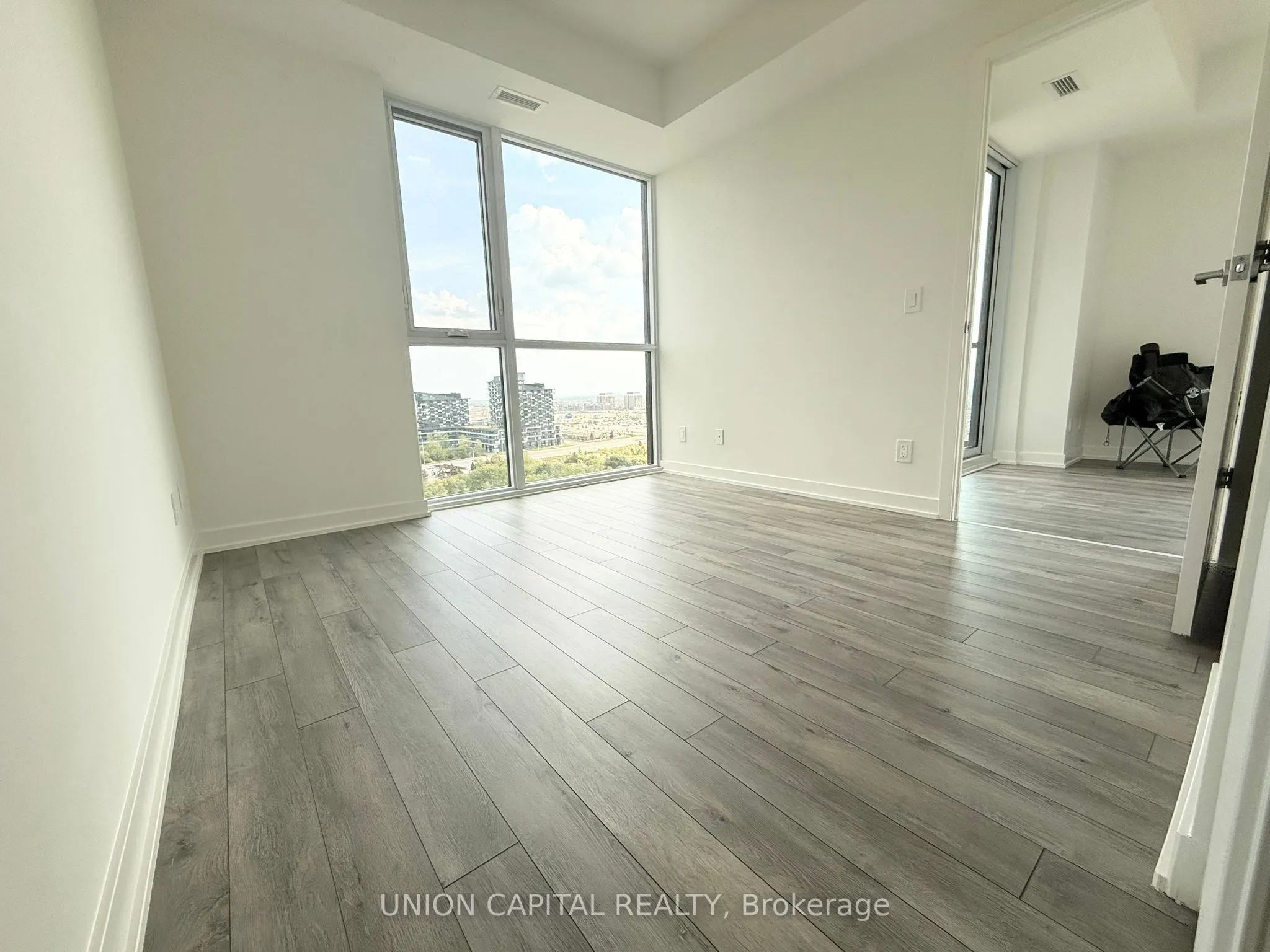 3079 Trafalgar Road, #1602