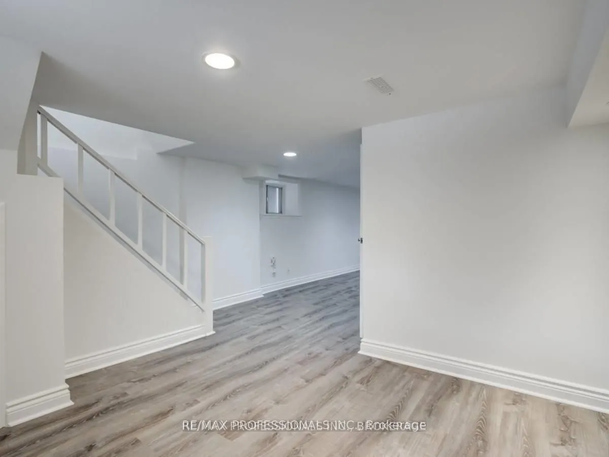41 Sellers Avenue