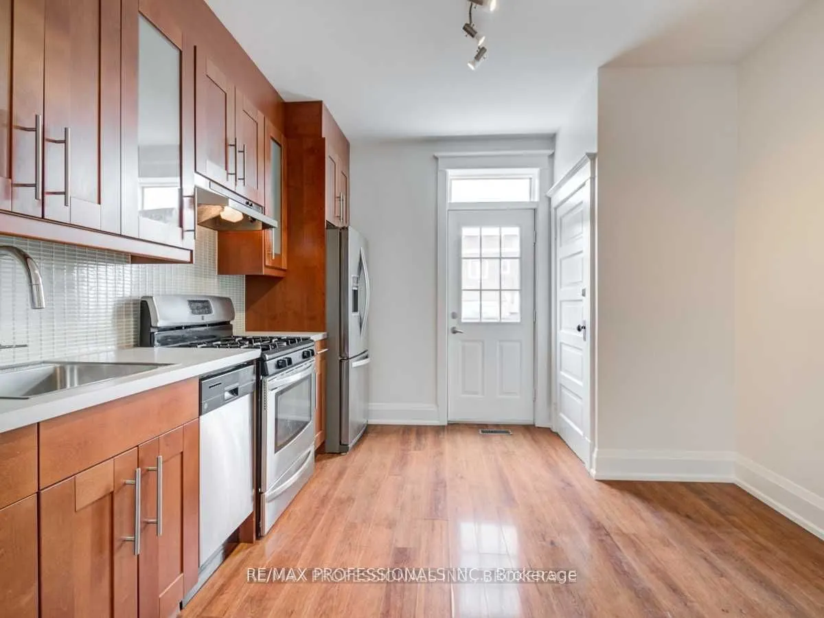 41 Sellers Avenue