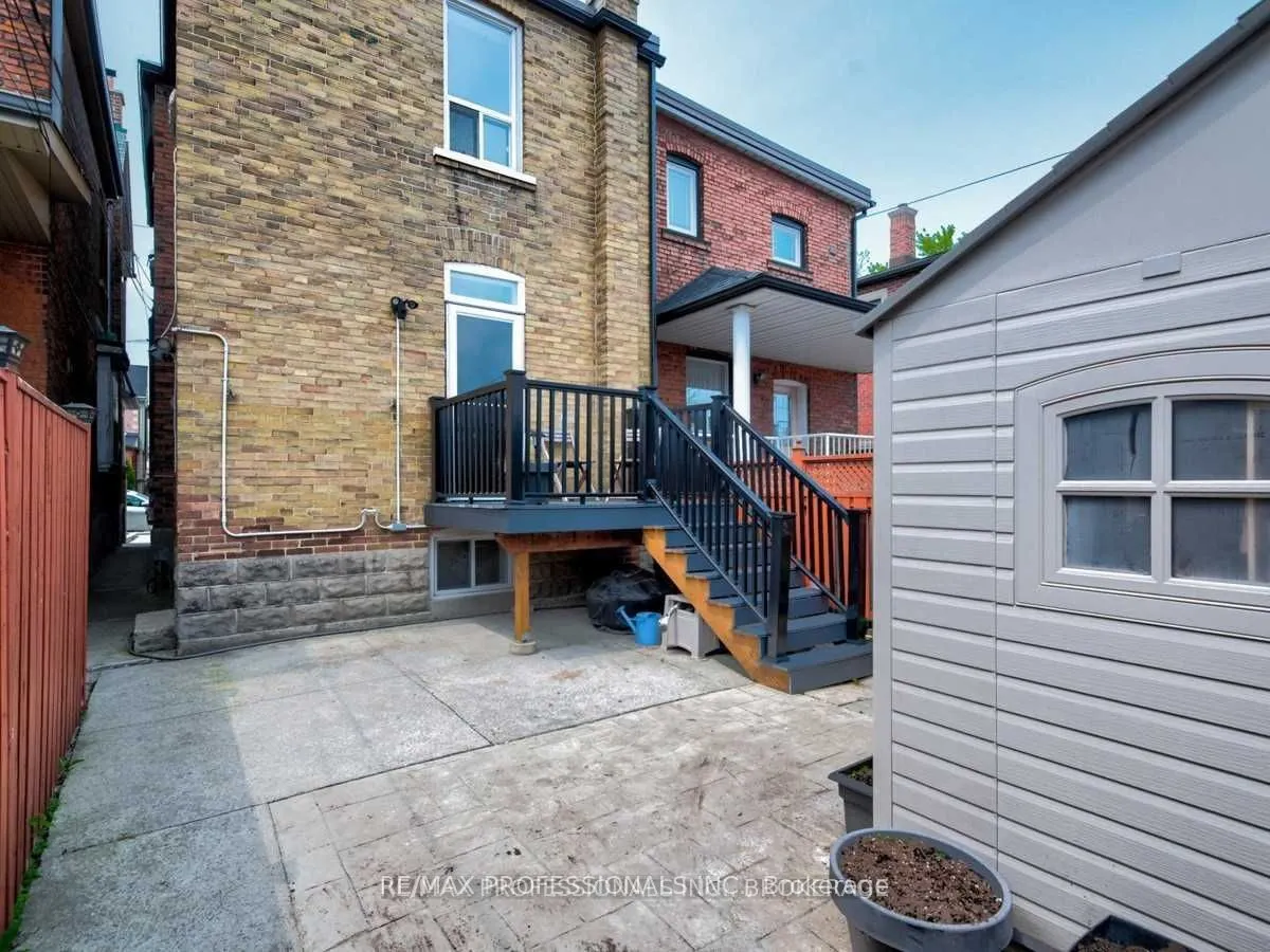 41 Sellers Avenue