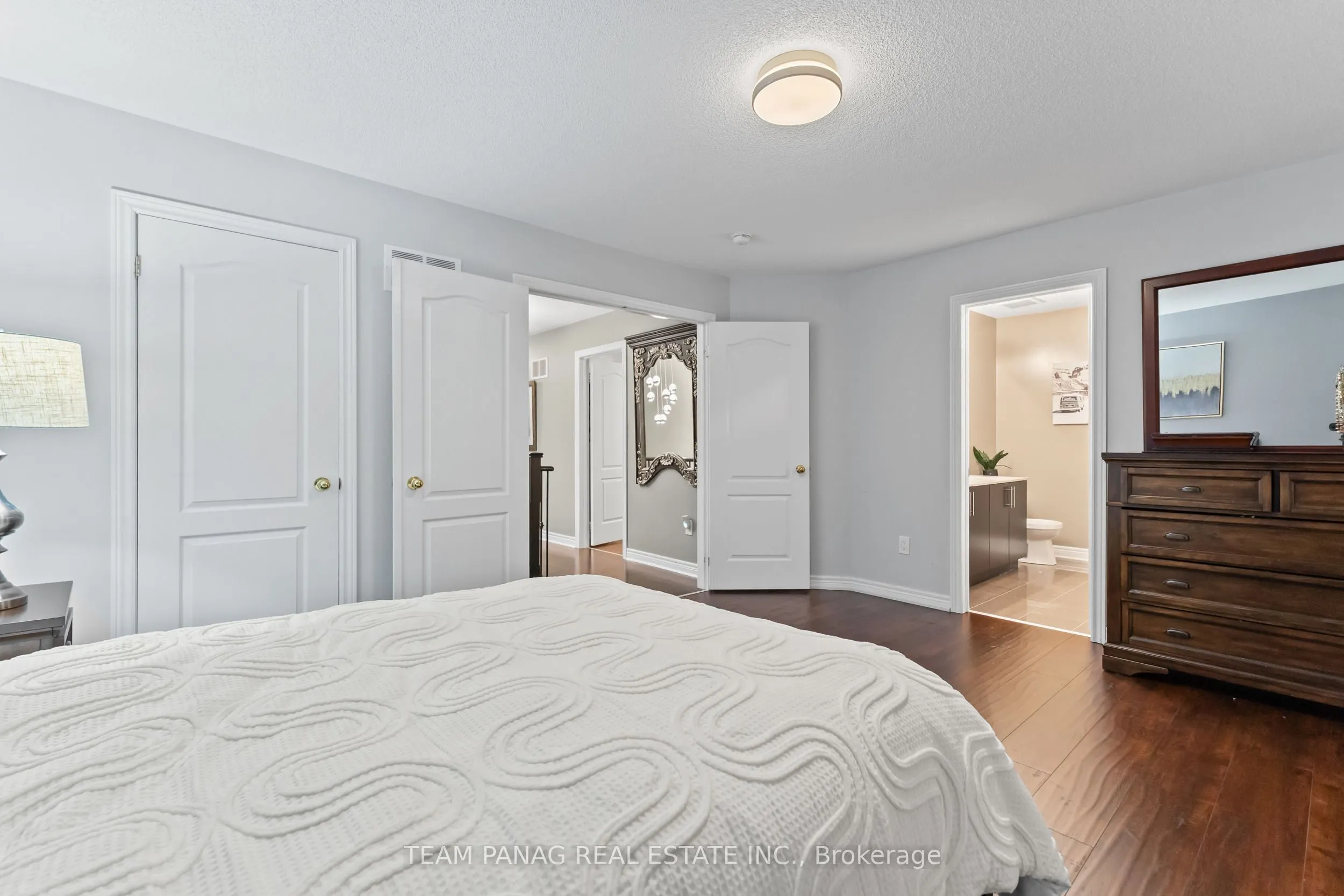 22 Cedarsprings Way