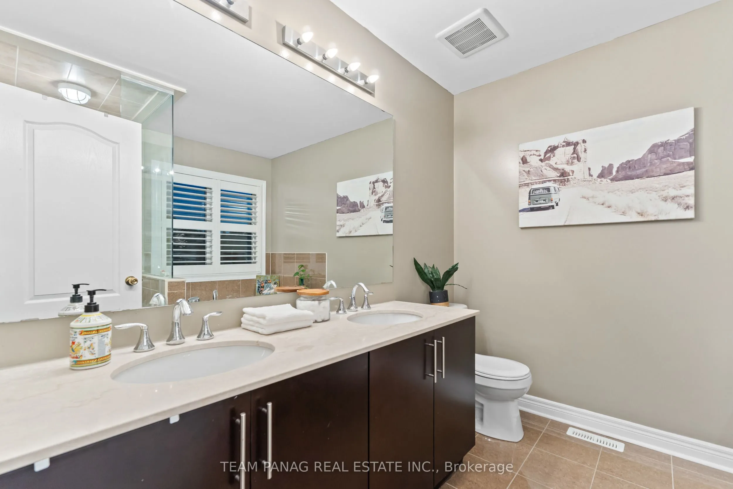 22 Cedarsprings Way
