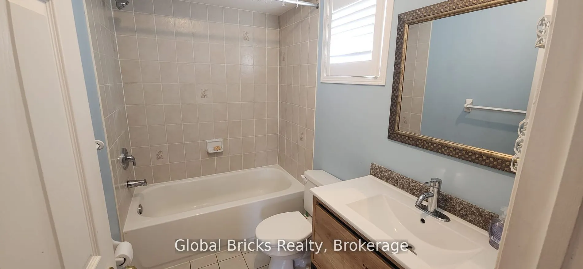 4187 Goldenrod Crescent