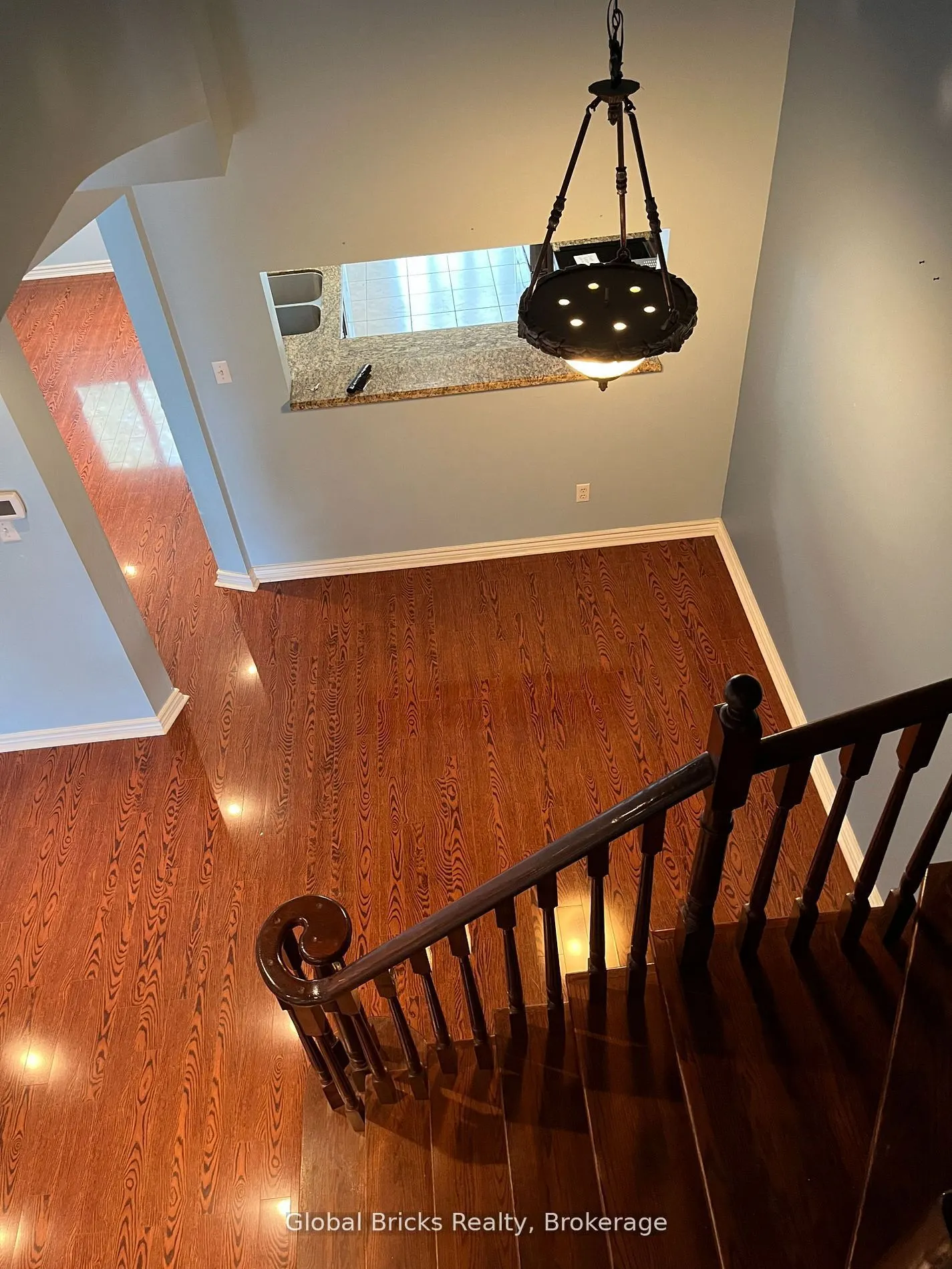 4187 Goldenrod Crescent