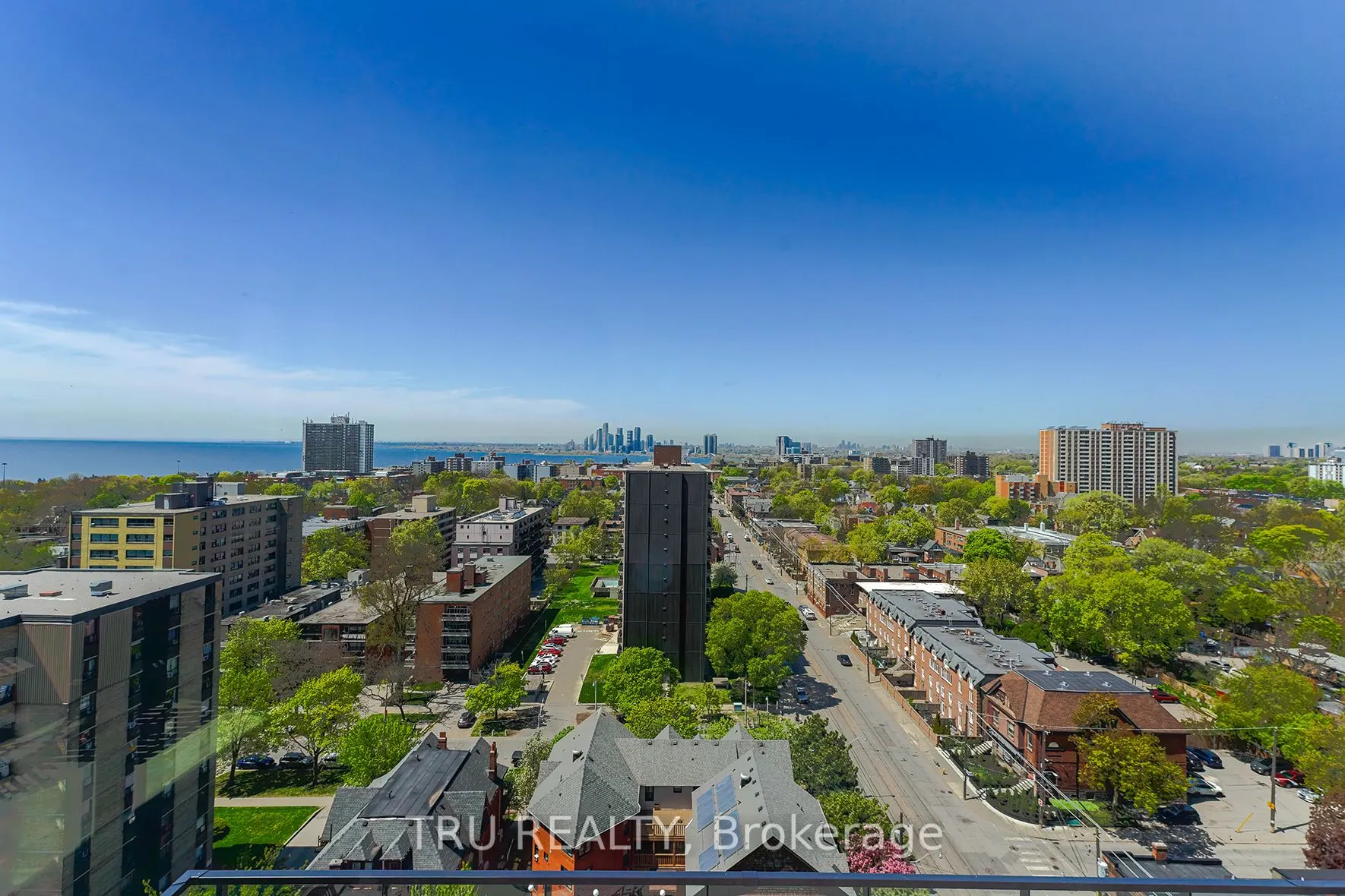 270 Dufferin Street, #LPH12