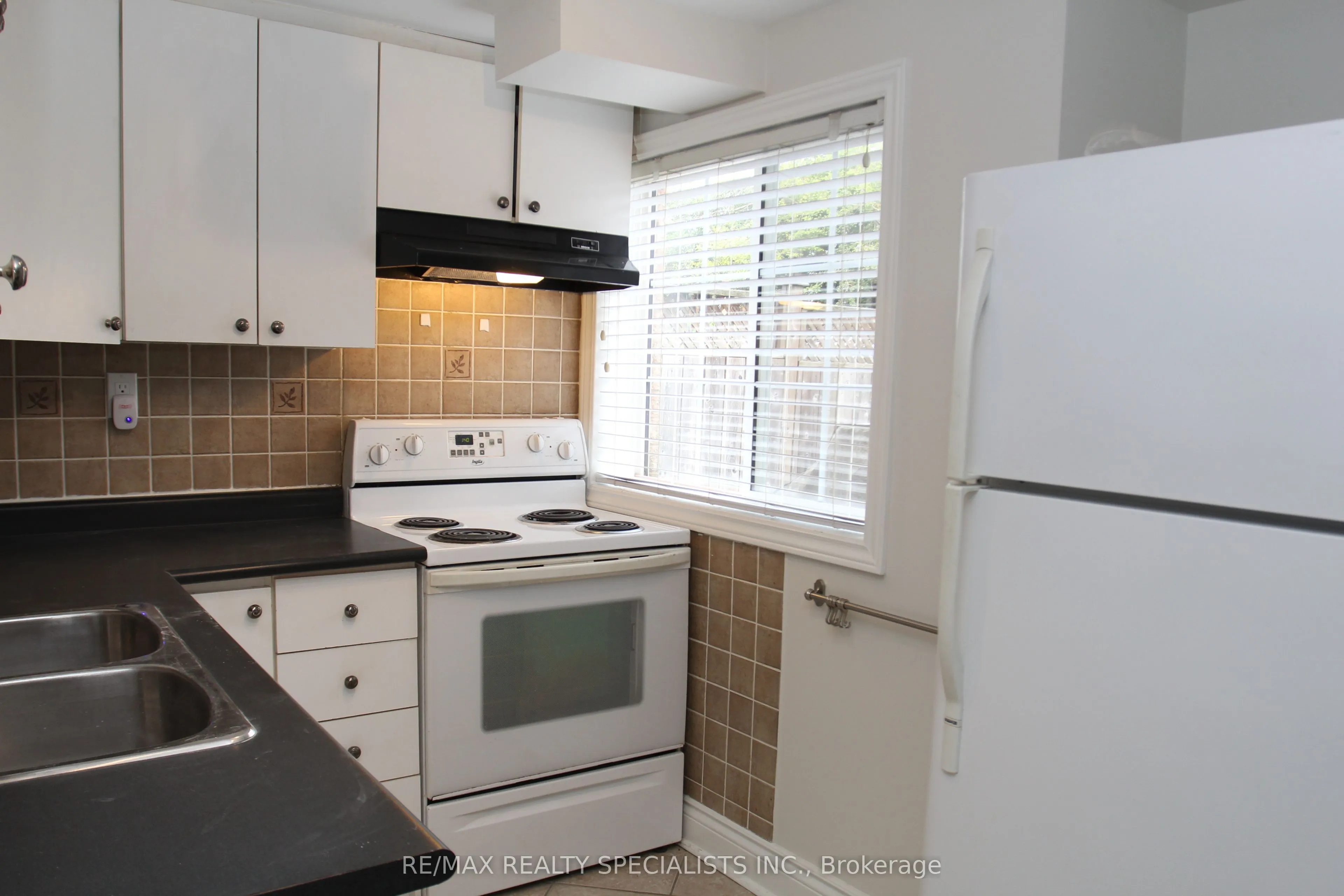 24 Catchfly Crescent
