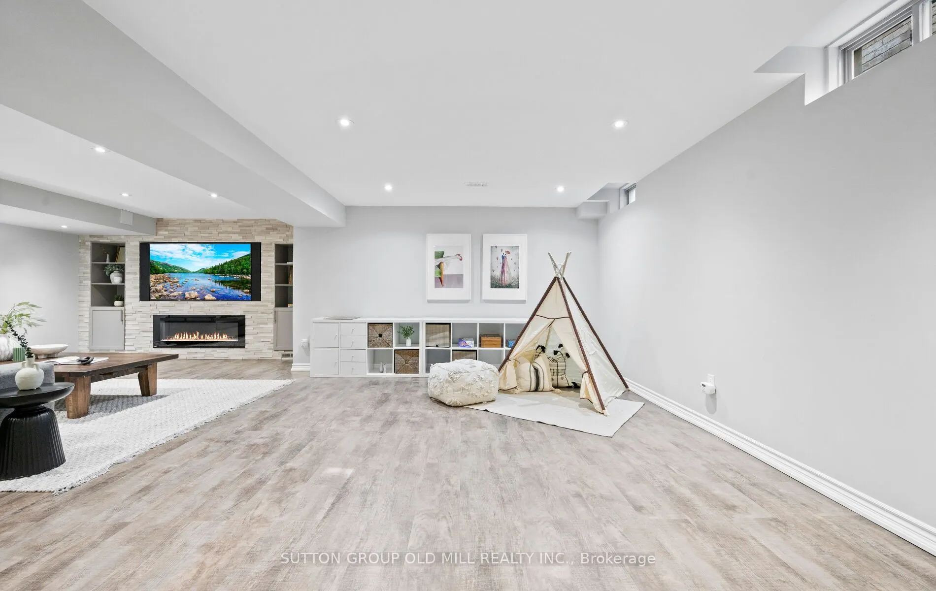 3304 Stalybridge Drive