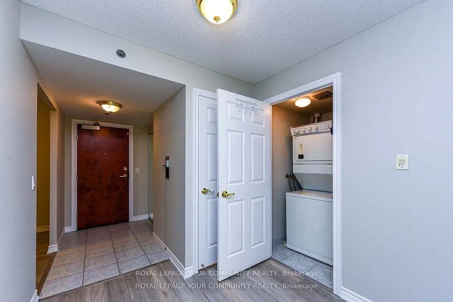 100 Burloak Drive, #1208