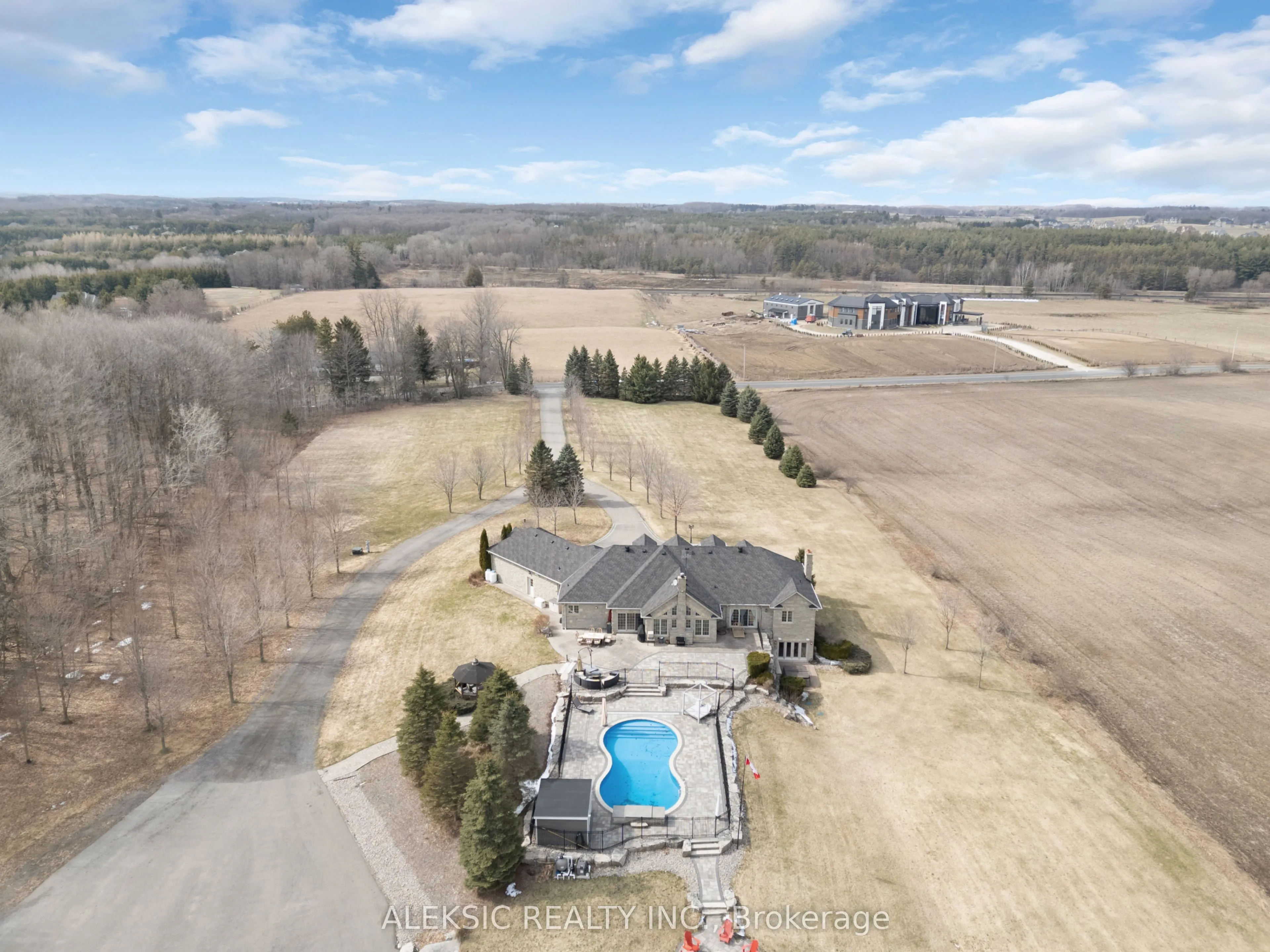 9797 Hunsden Side Road