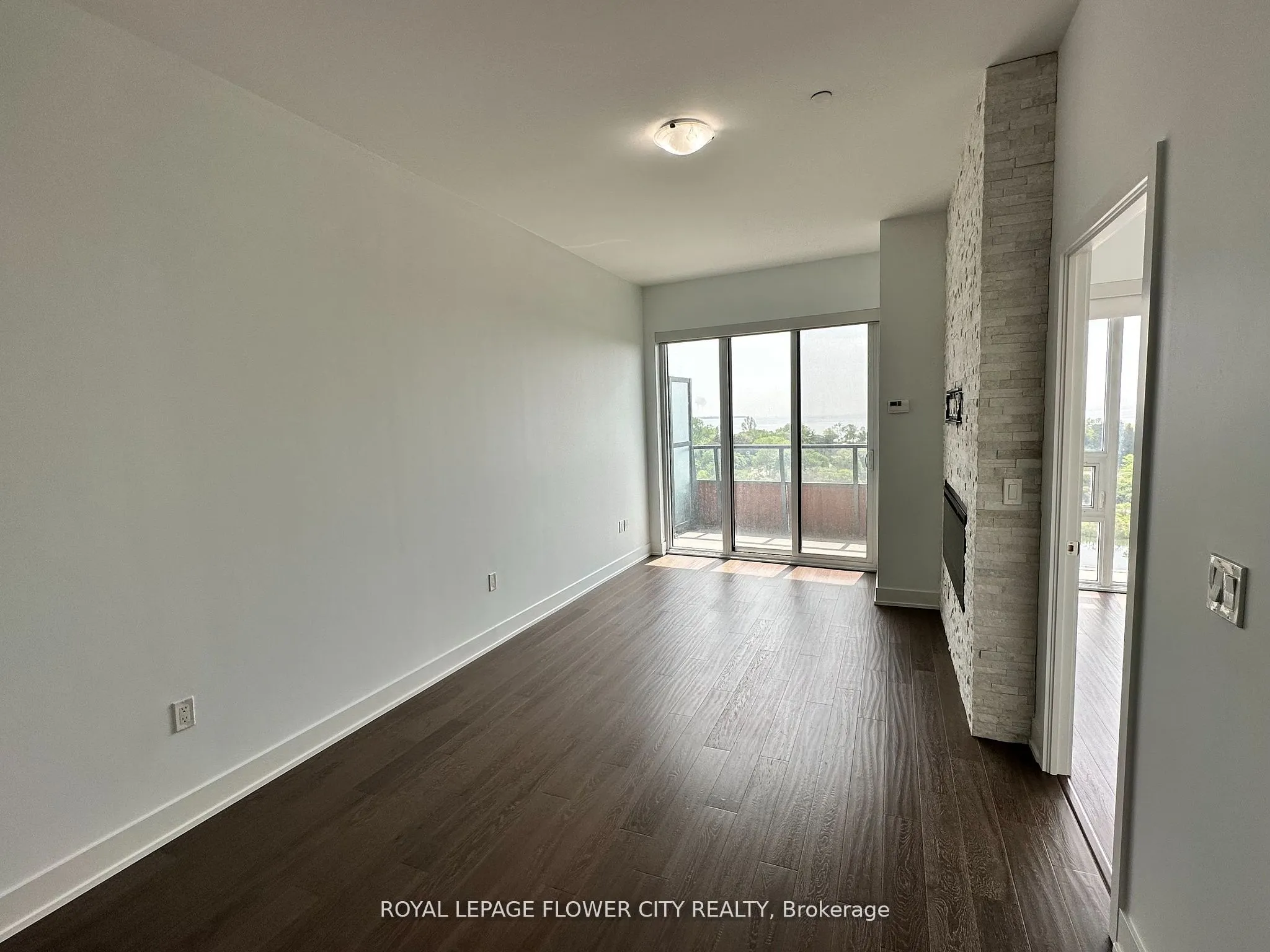 20 Shore Breeze Drive, #511