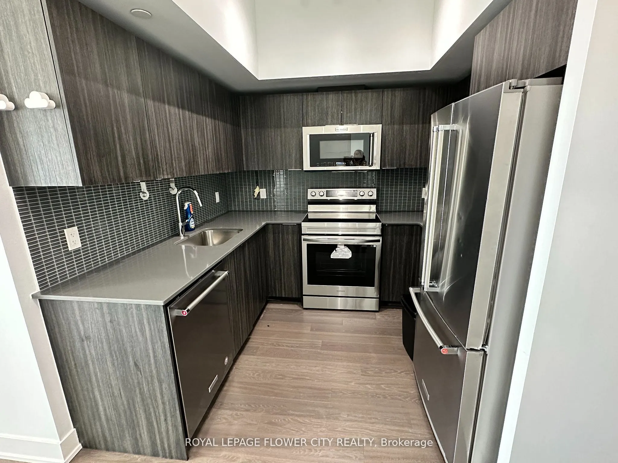20 Shore Breeze Drive, #511